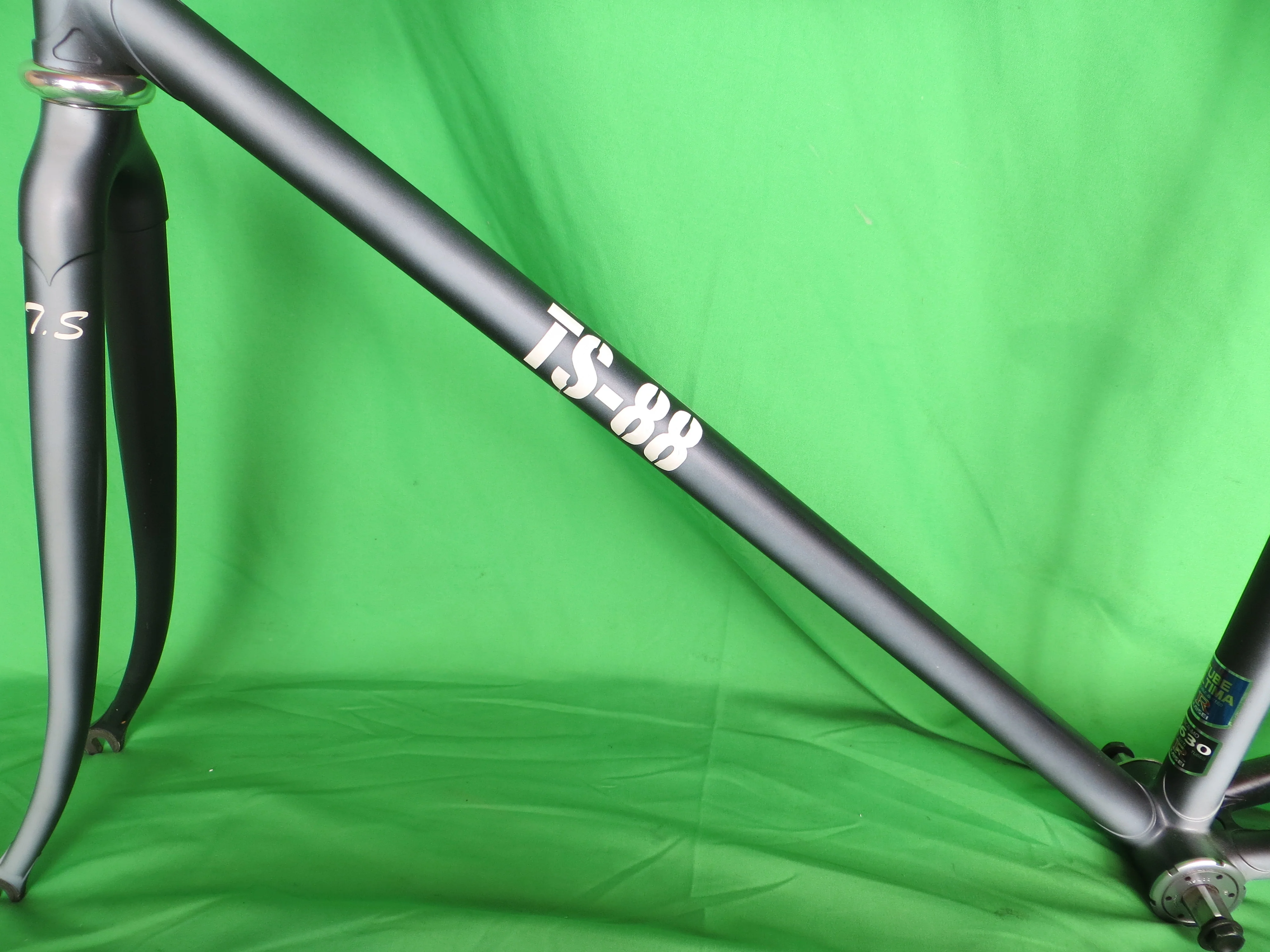 Makino Kaisei Ultima R // Matte Black with White Fade // 51.5cm - Image 6