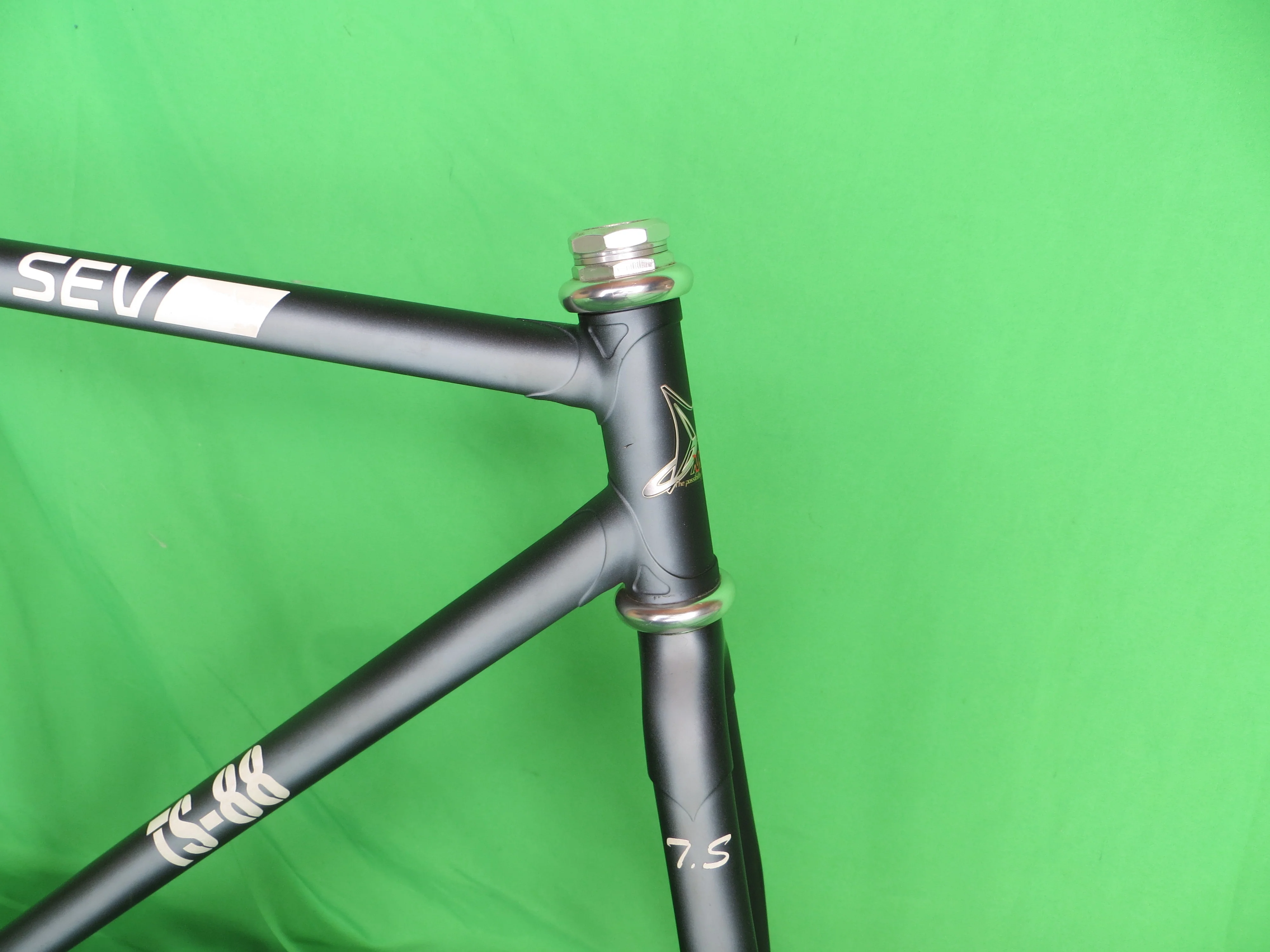 Makino Kaisei Ultima R // Matte Black with White Fade // 51.5cm - Image 9