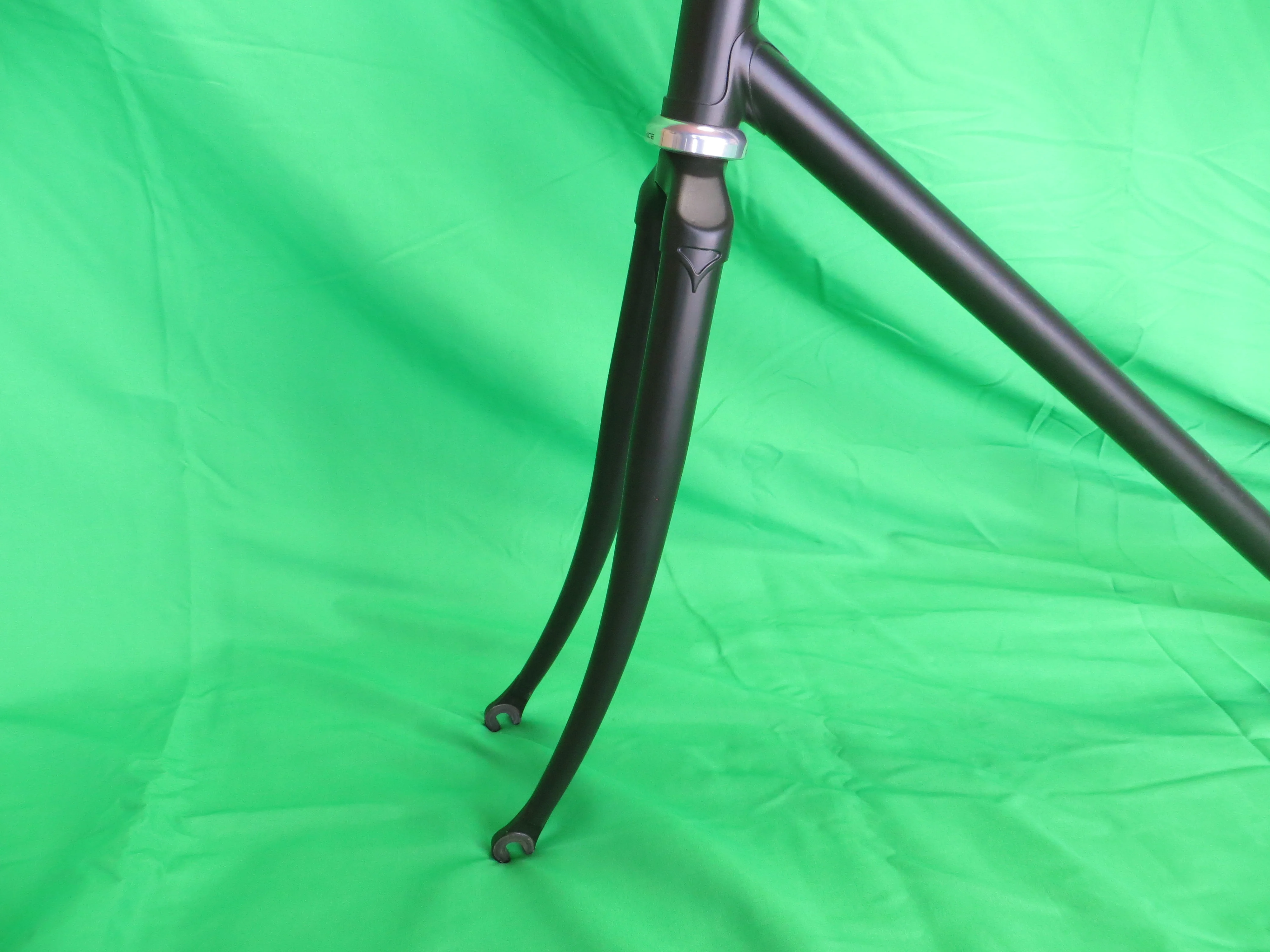 MAKINO // Matte Dark Green // 52.5cm - Image 3