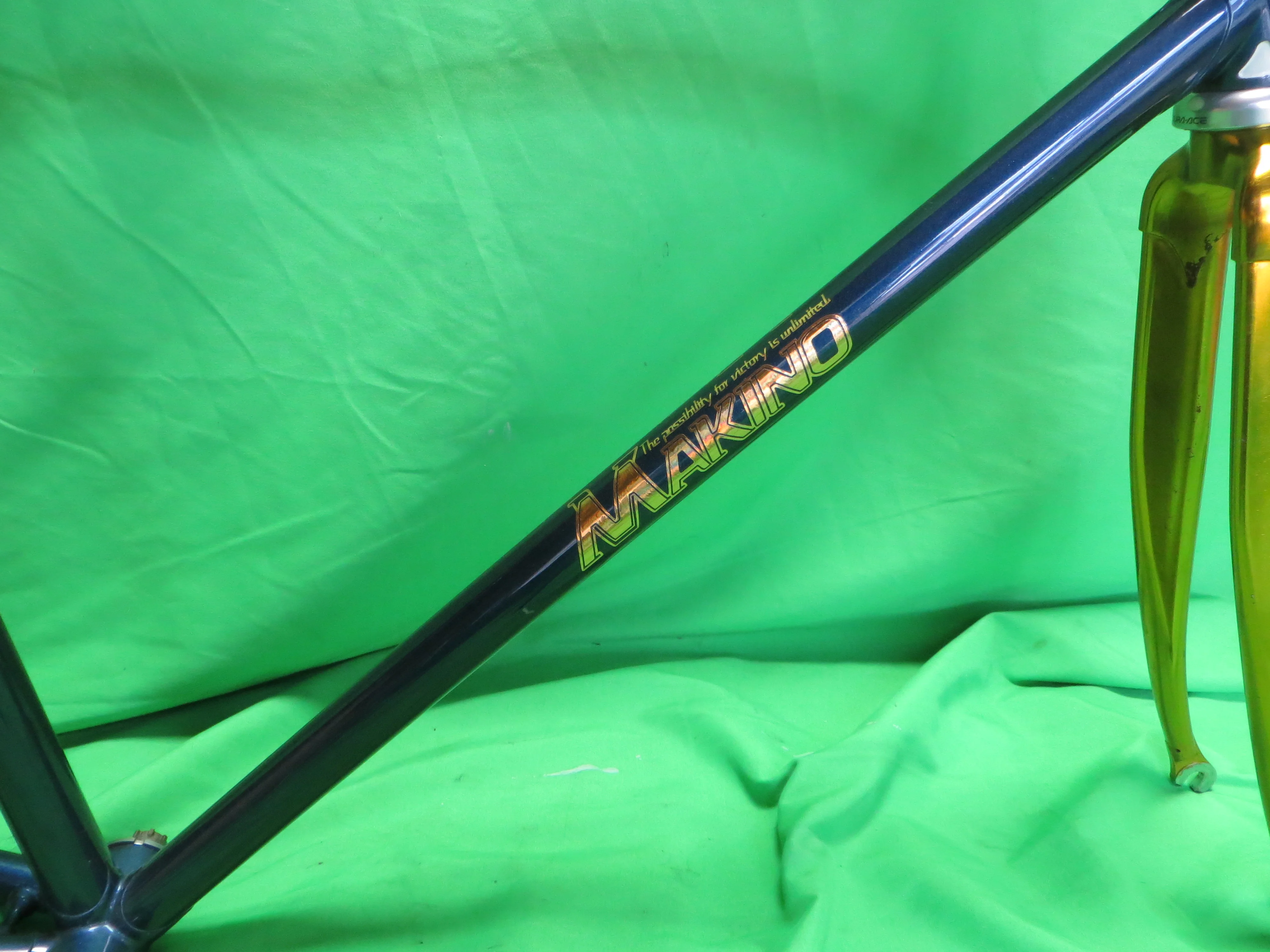 Makino Columbus Max Fork // Navy Metallic / Gold Plated Frok // 51cm - Image 13