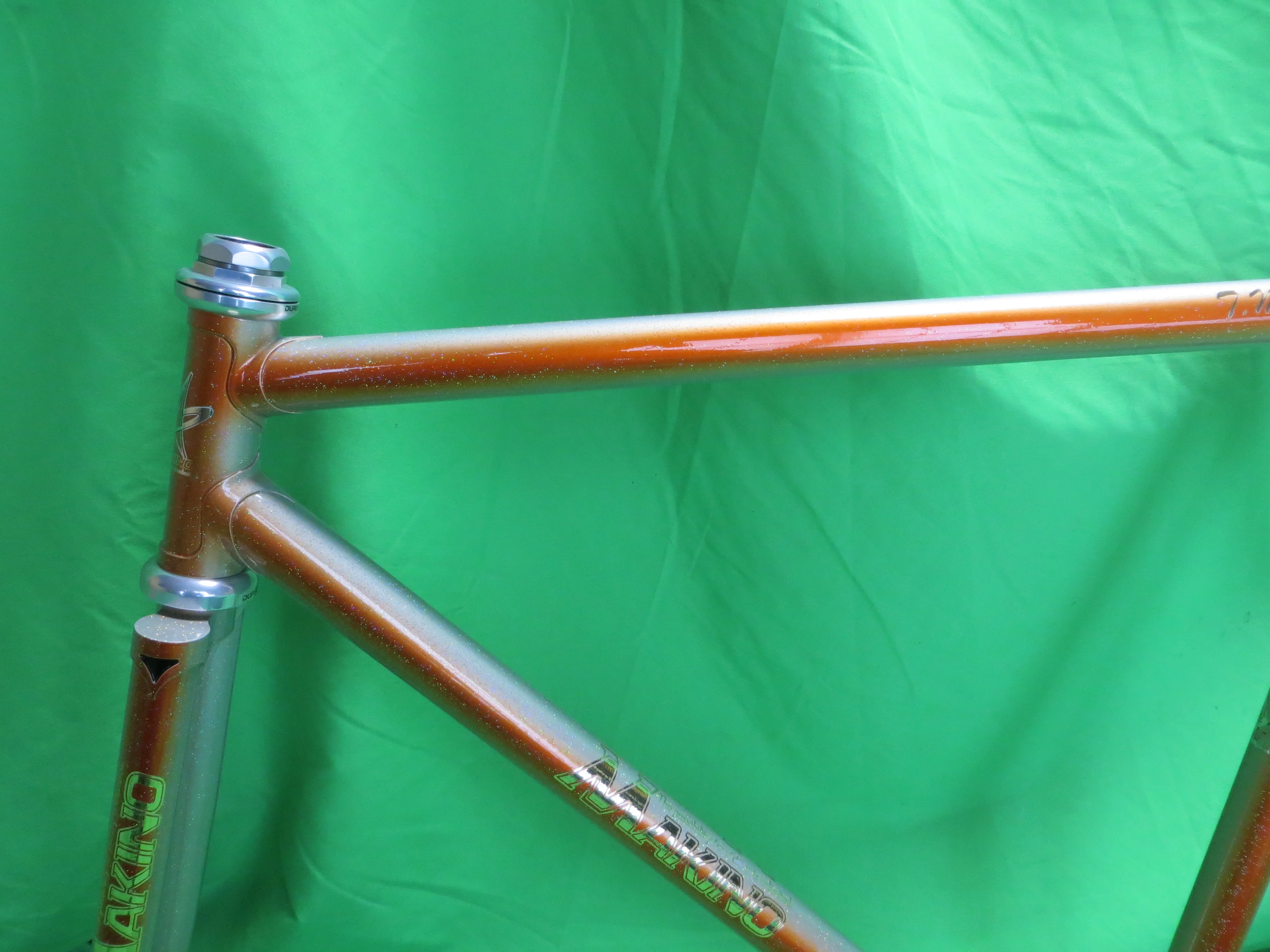 MAKINO // Orange Metallic / Silver Fade with Rinbow Flake // 51.5cm - Image 4