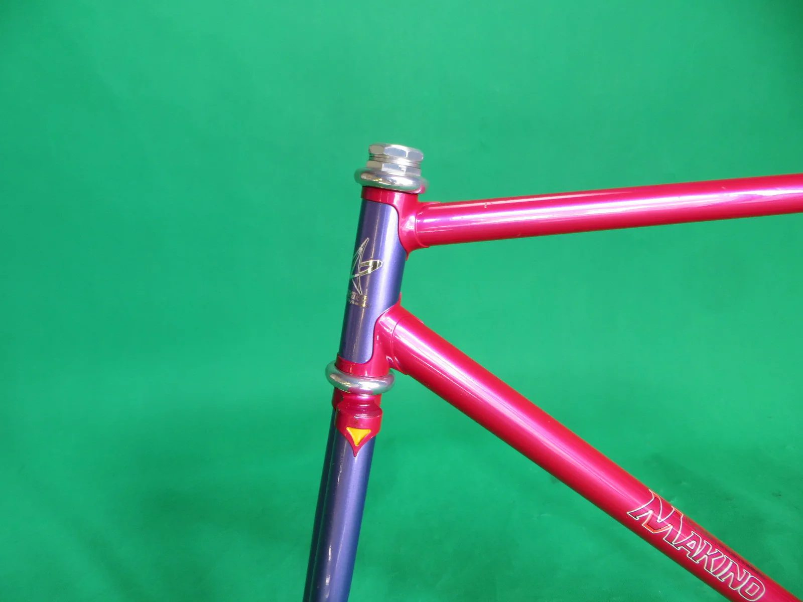 MAKINO // Pinkish-Red + Purple Two Tone 2009 // 51.5cm - Image 2