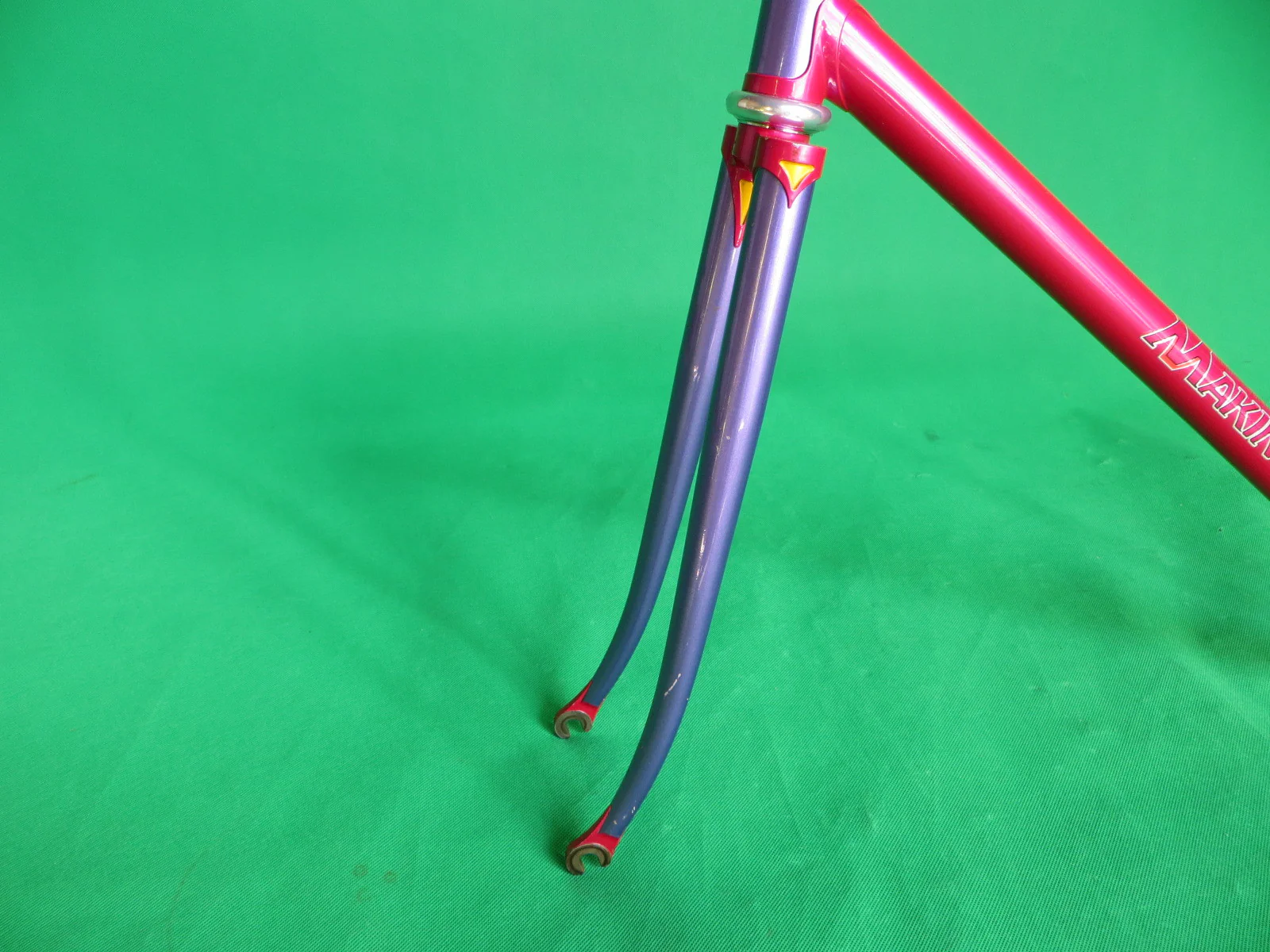 MAKINO // Pinkish-Red + Purple Two Tone 2009 // 51.5cm - Image 3