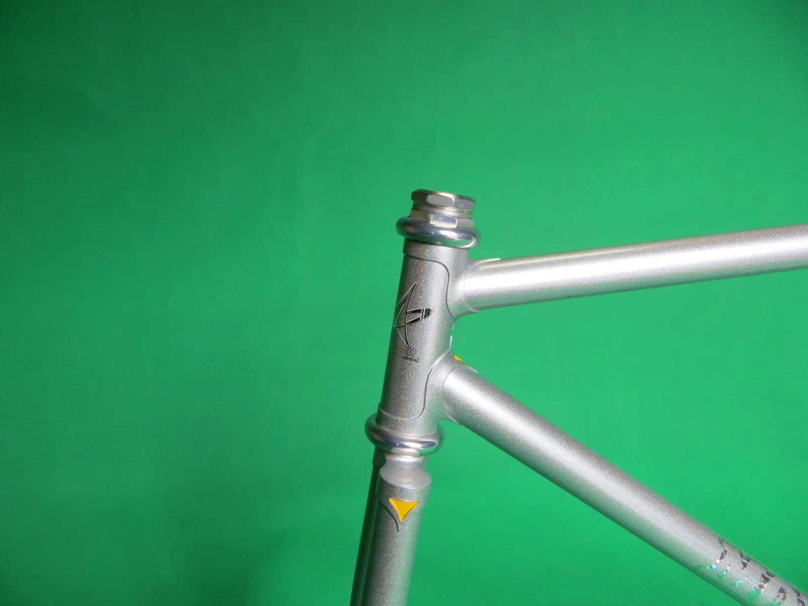 Makino // Platinum Silver // 50cm - Image 2