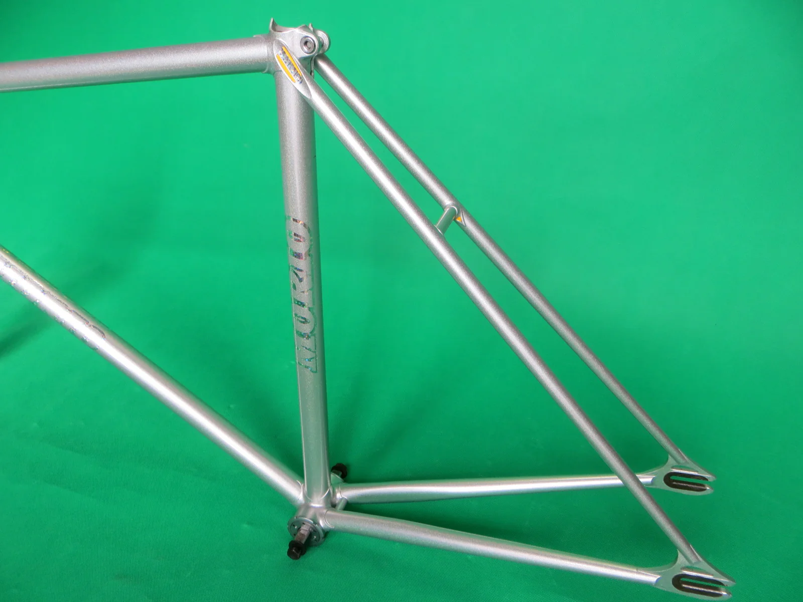 Makino // Platinum Silver // 50cm - Image 8