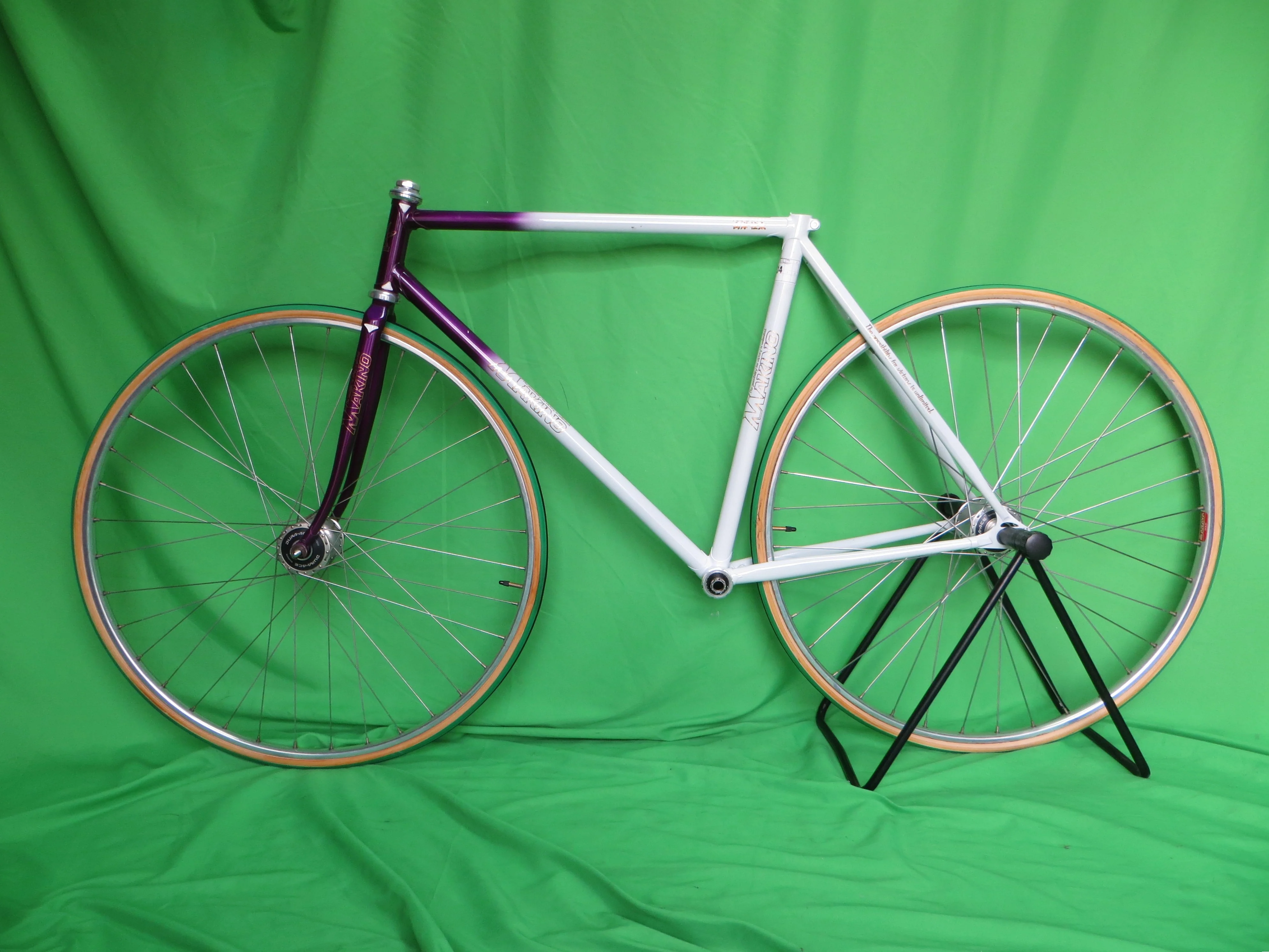 Makino // Purple Metallic White Fade // 51.5cm - Image 18