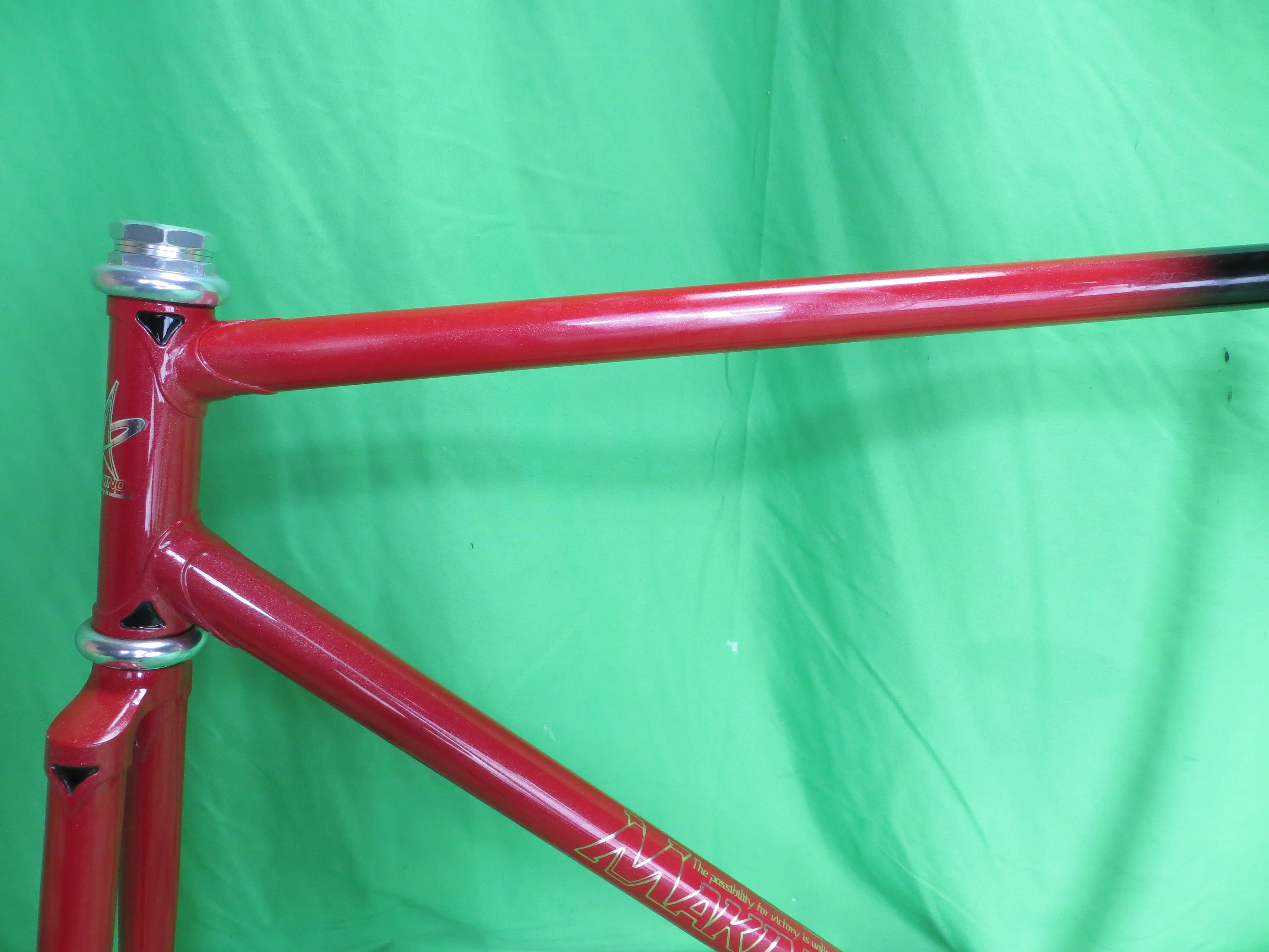 Makino // Red / Black Fade // 50.5cm - Image 4