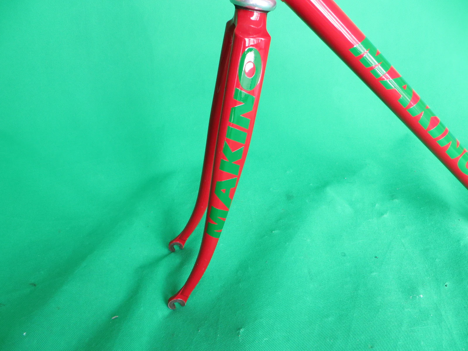 Makino // Red Columbus Max Fork // 48.5cm - Image 3