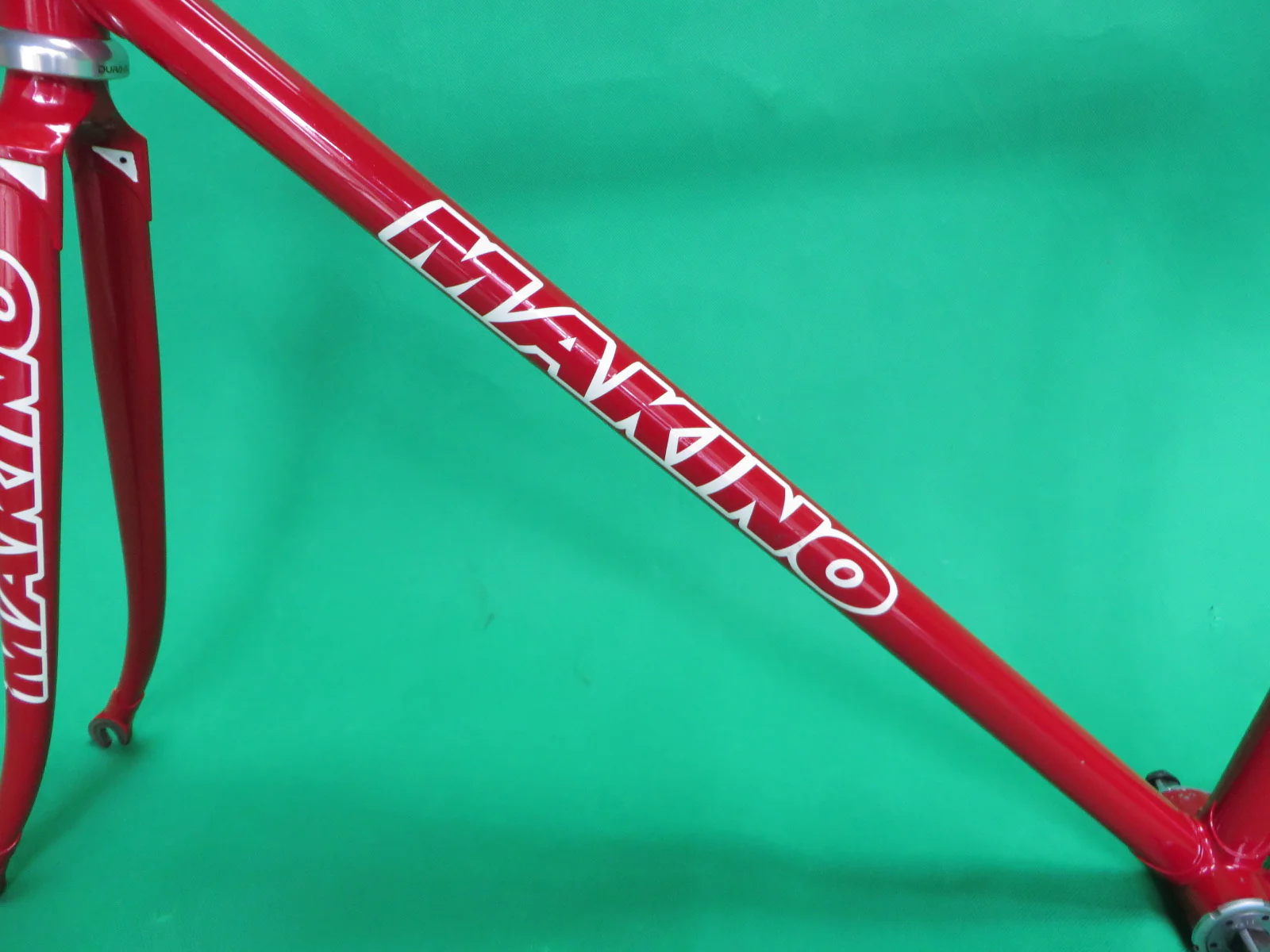 Makino  // Red Metallic // 52.5cm - Image 6