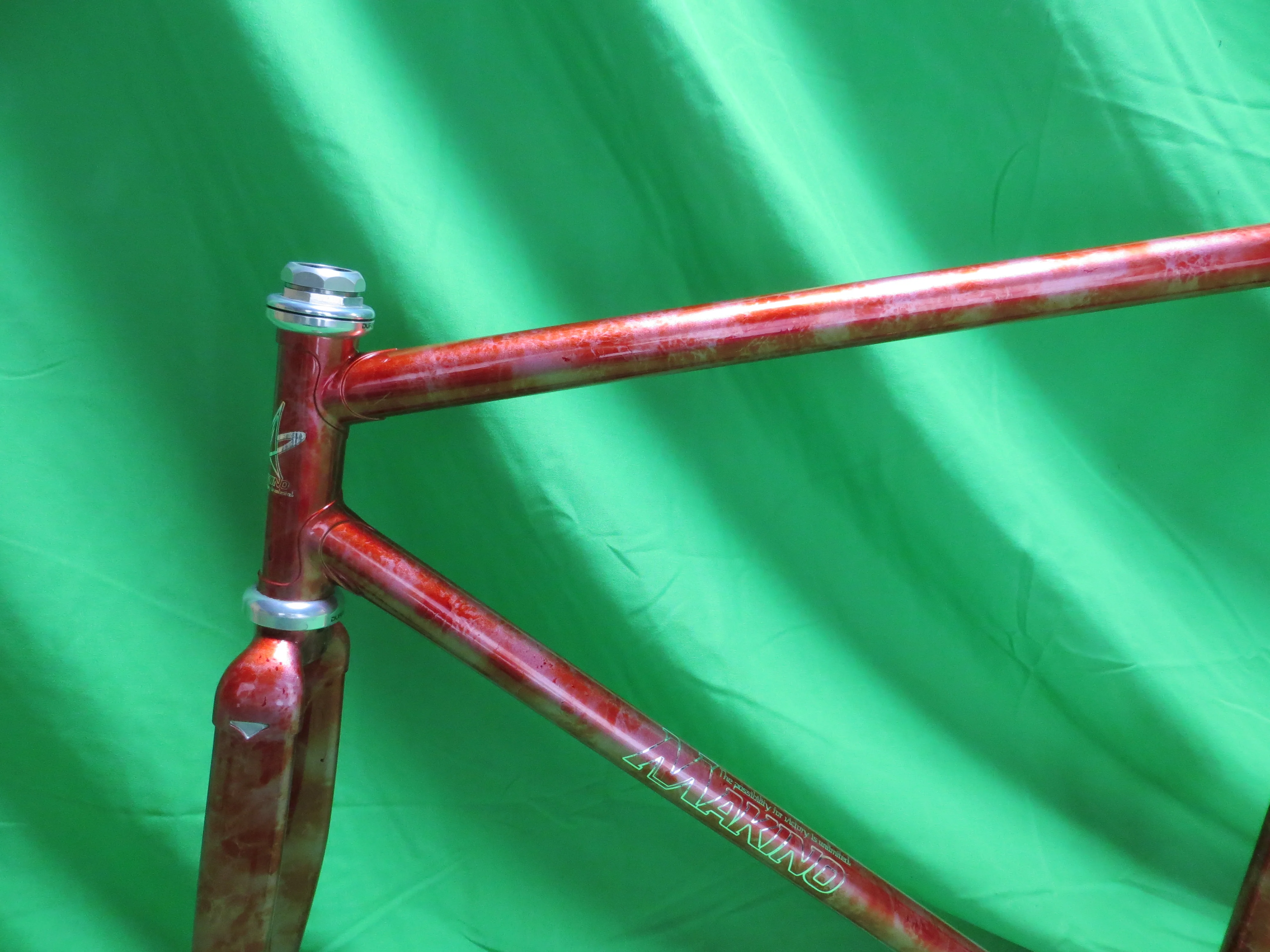 Makino Columbus Max Fork  // Red Metallic / Silver Marble Finish  // 53.5cm - Image 4