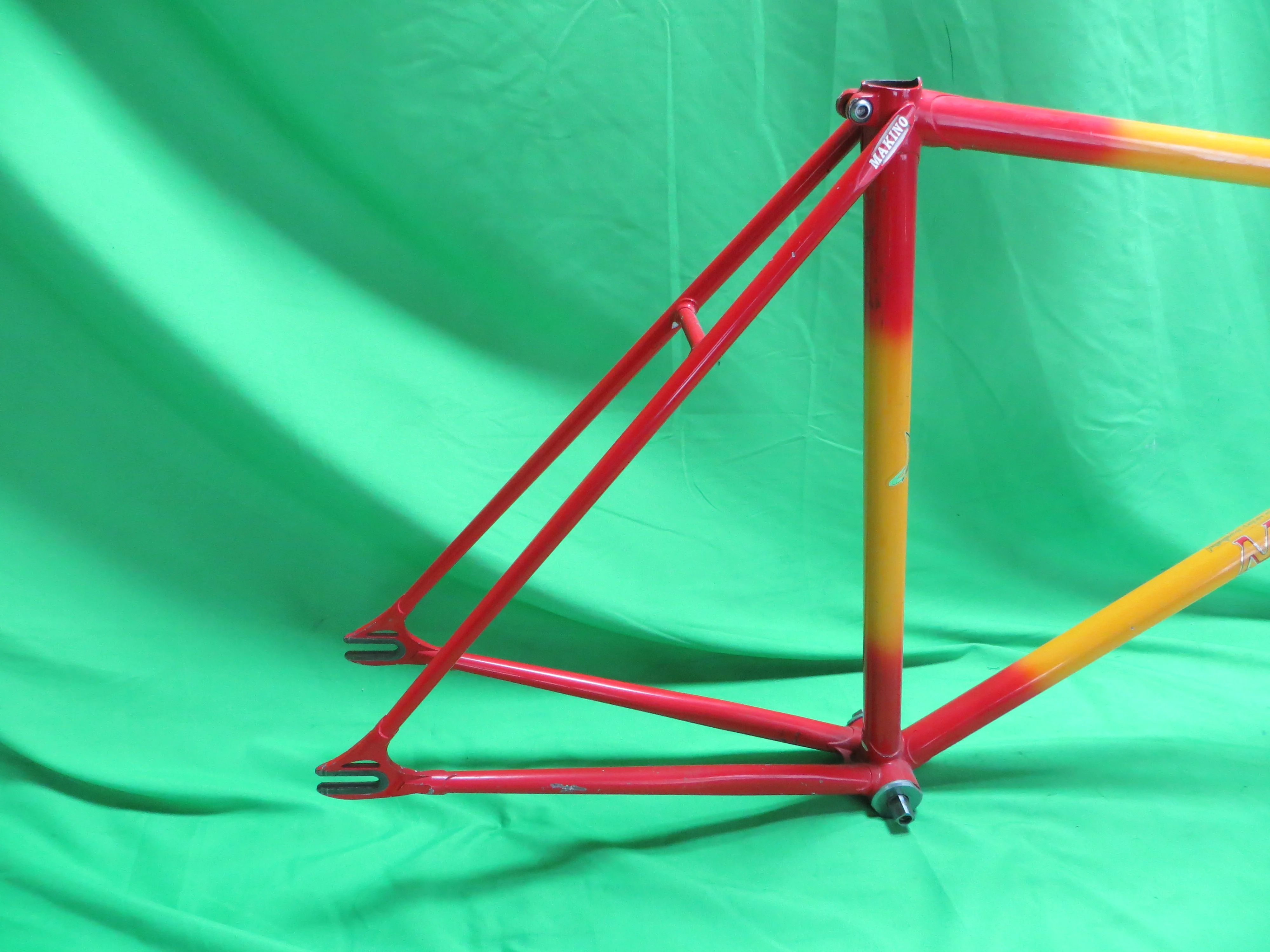 Makino // Red / Yellow / White Tri-color // 52cm - Image 15