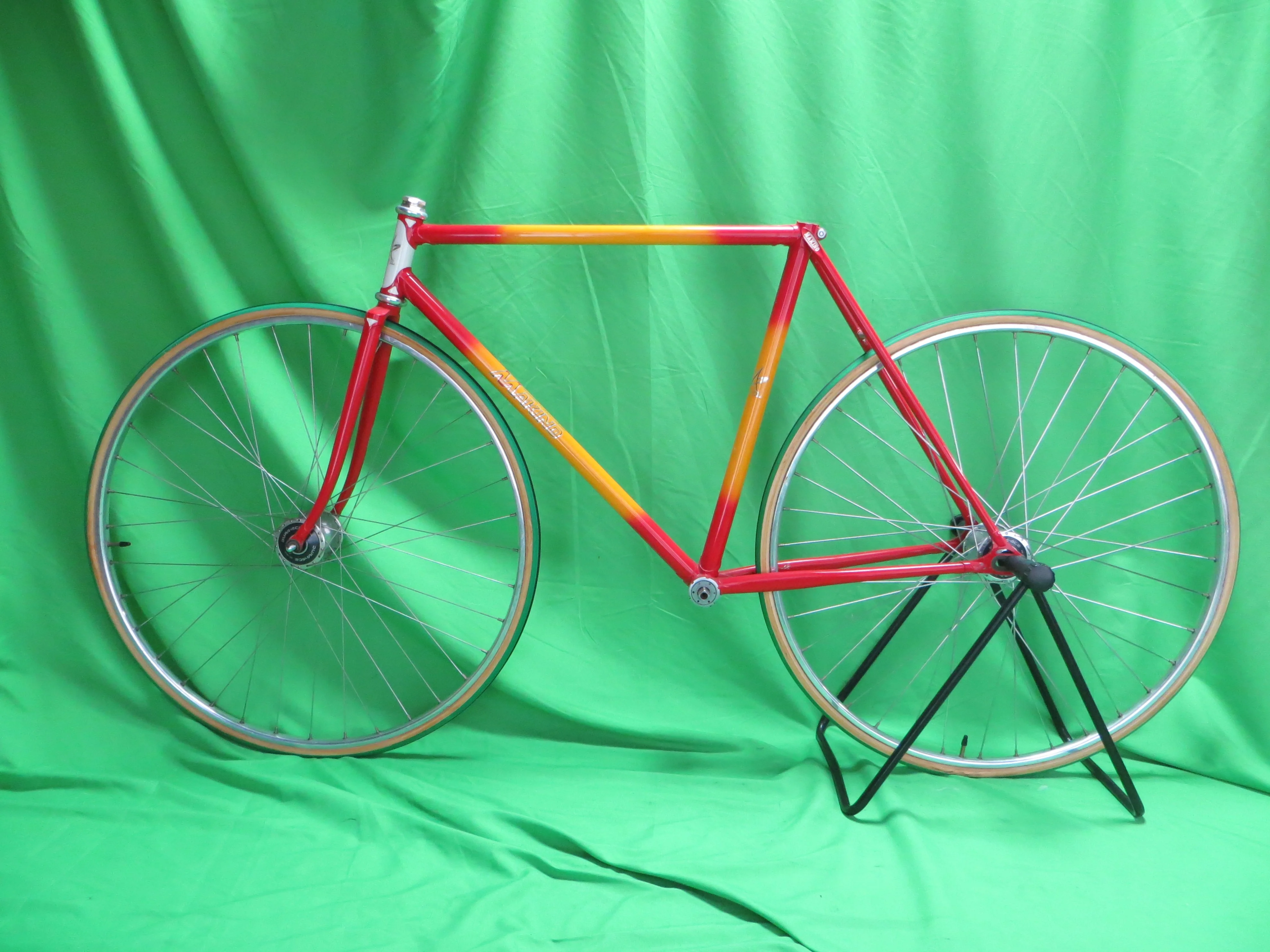 Makino // Red / Yellow / White Tri-color // 52cm - Image 16