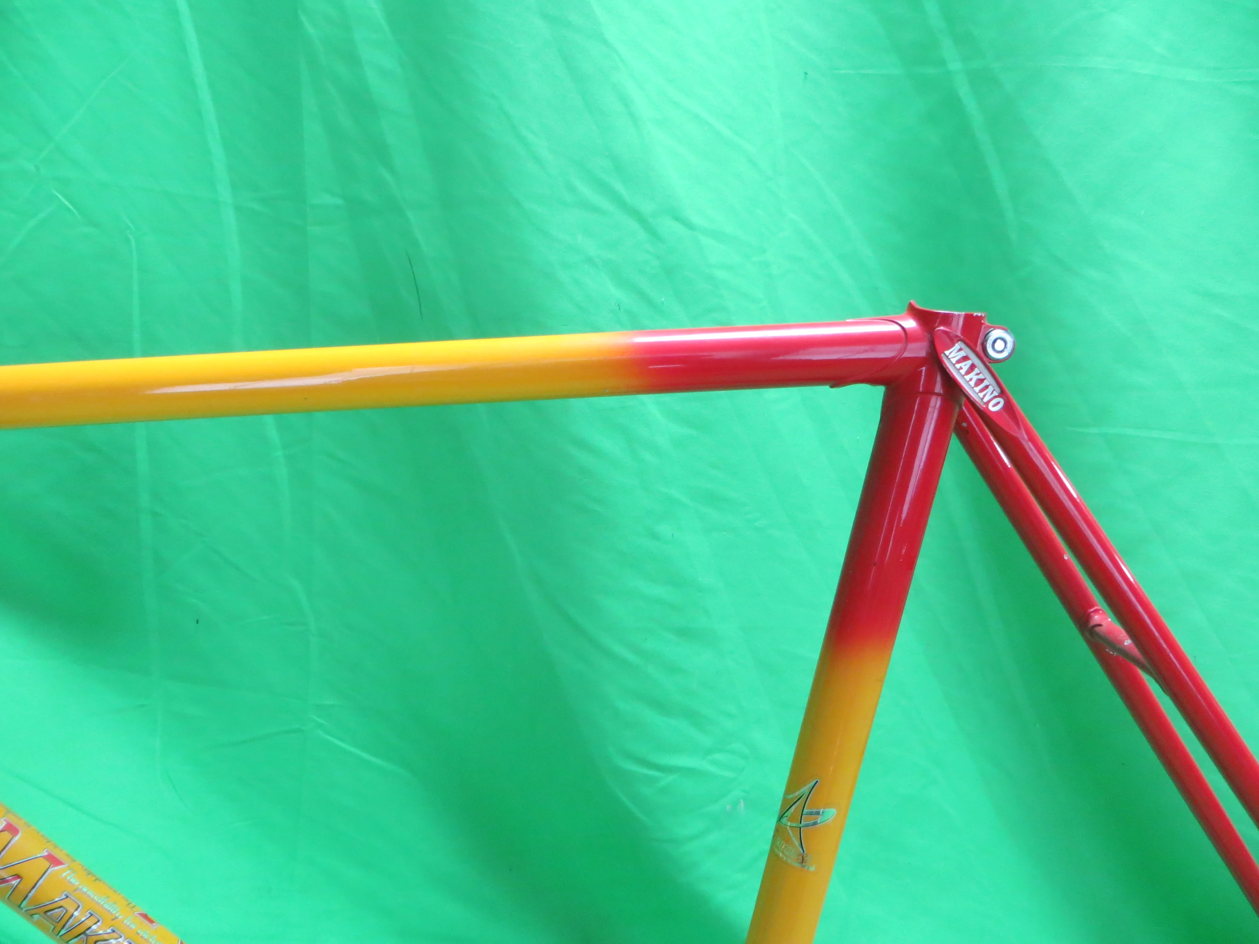 Makino // Red / Yellow / White Tri-color // 52cm - Image 5