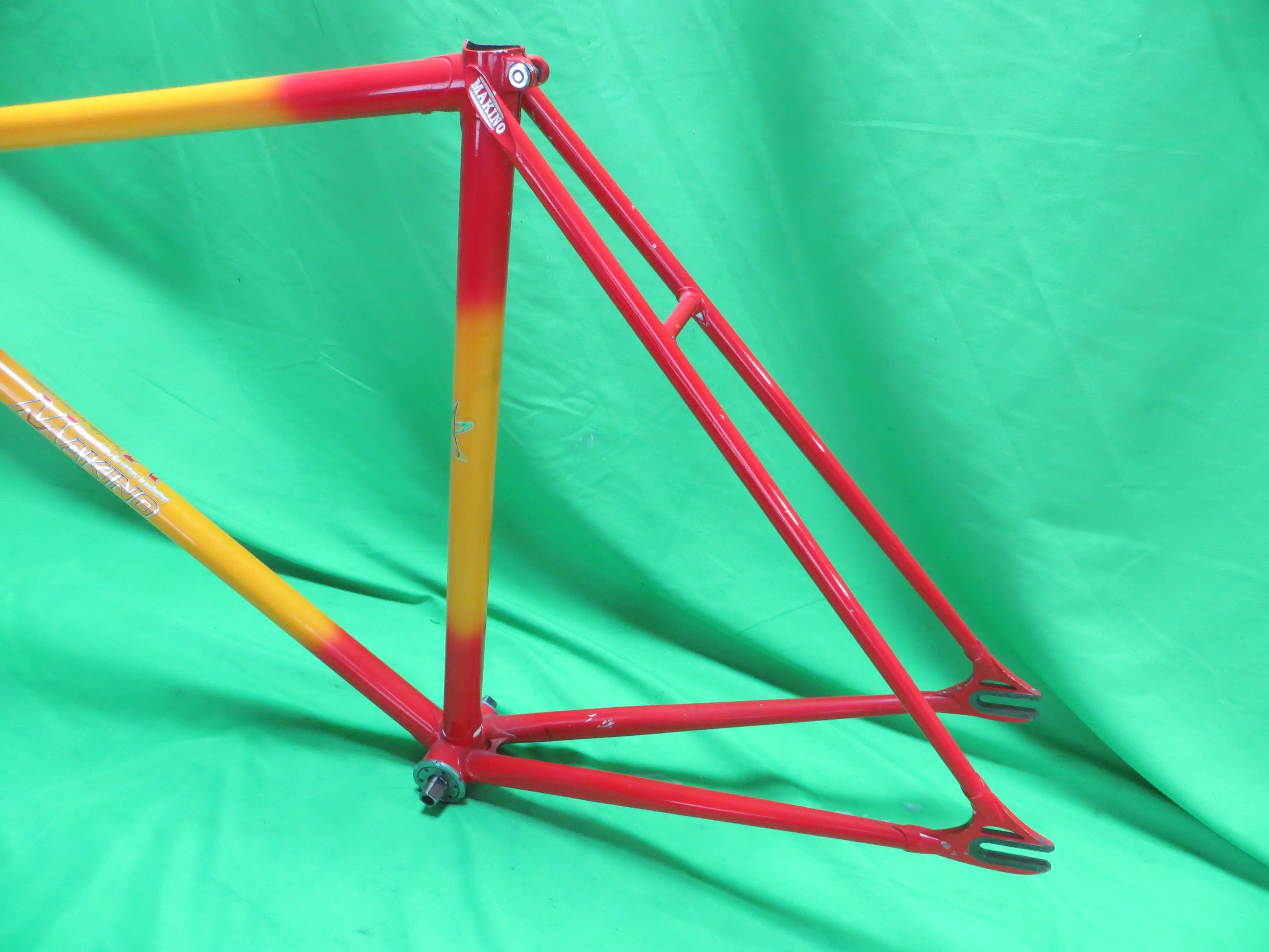 Makino // Red / Yellow / White Tri-color // 52cm - Image 8