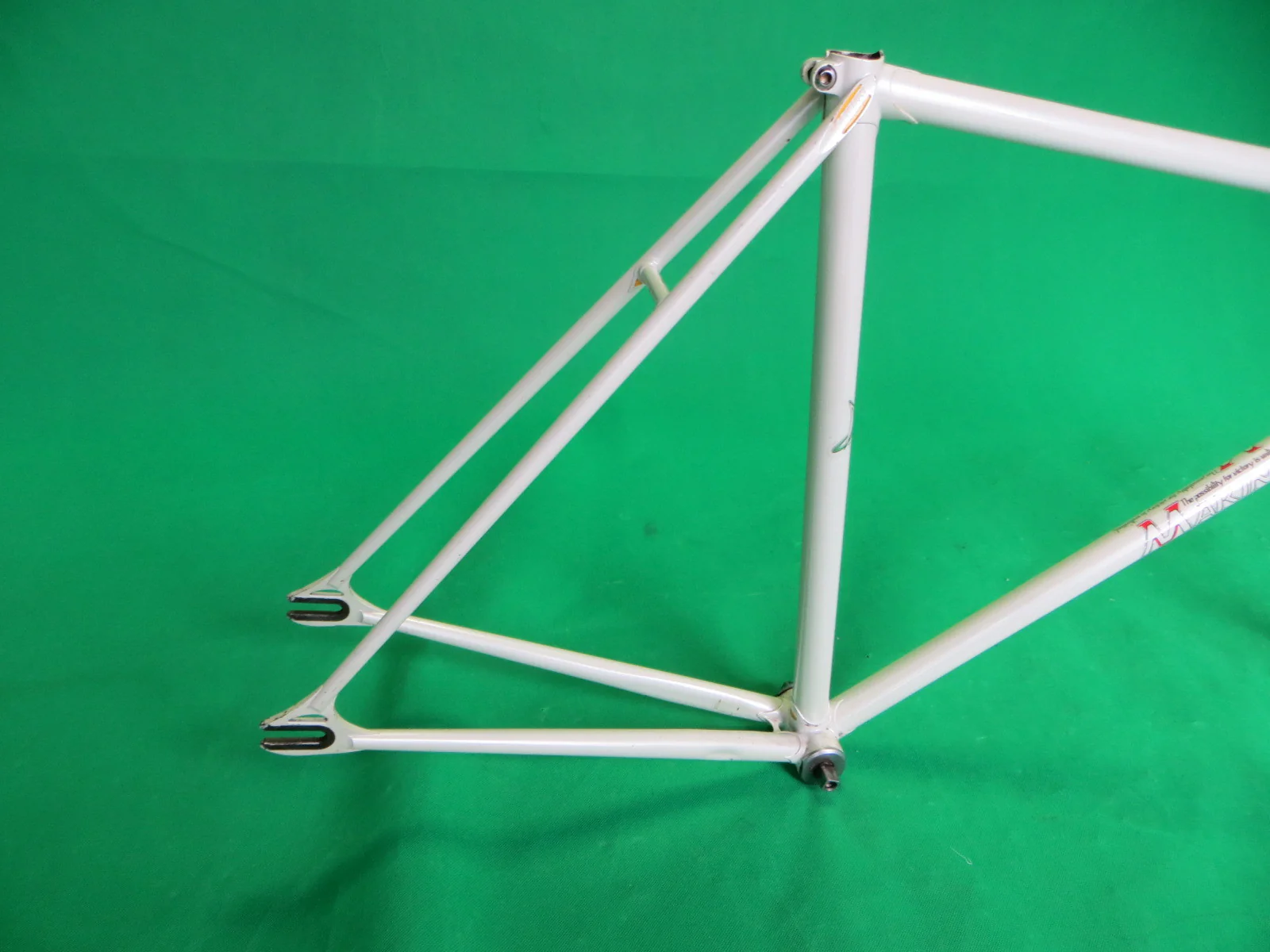 MAKINO // White 2003 // 52cm - Image 15