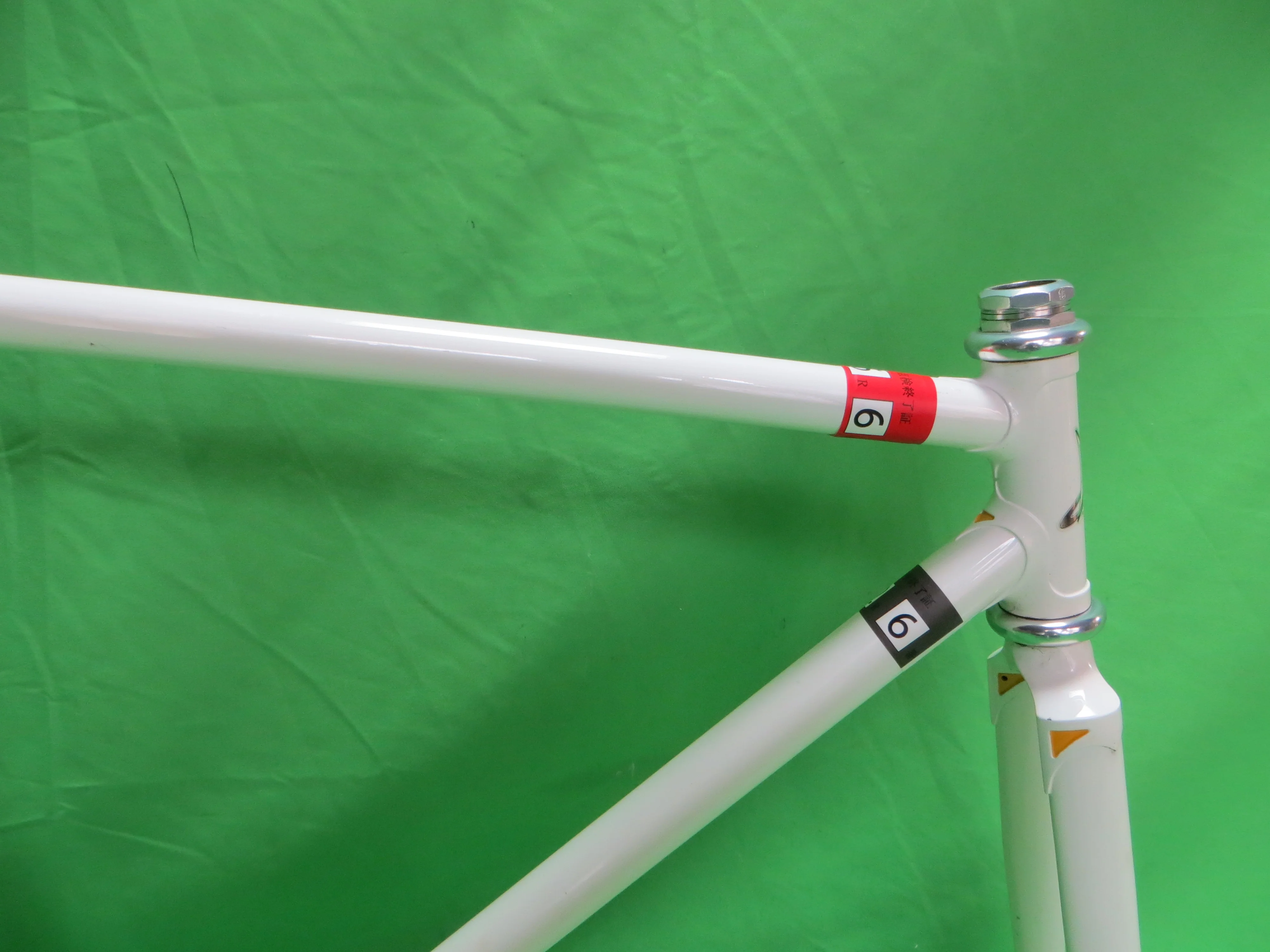 Makino  // White // 50.5cm - Image 11