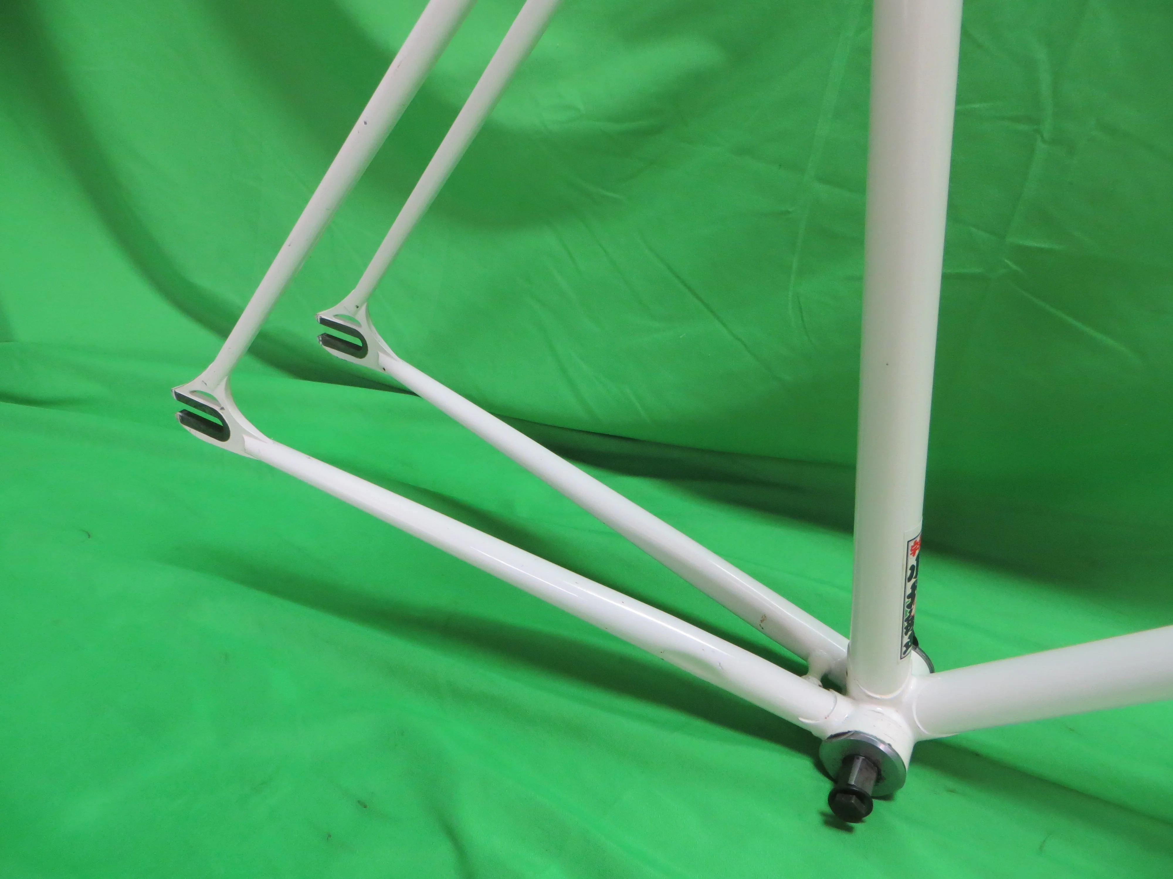 Makino  // White // 50.5cm - Image 14