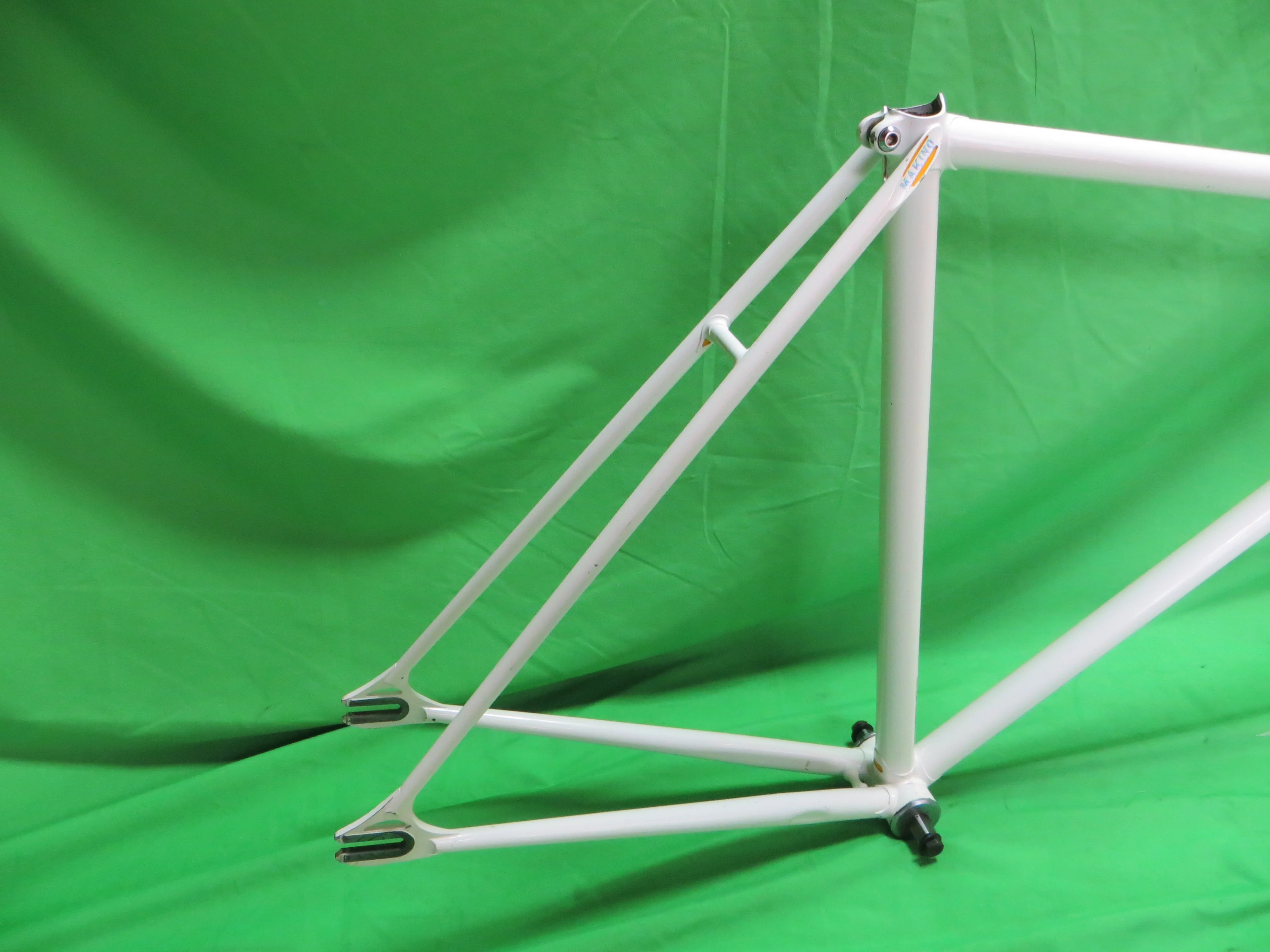 Makino  // White // 50.5cm - Image 15