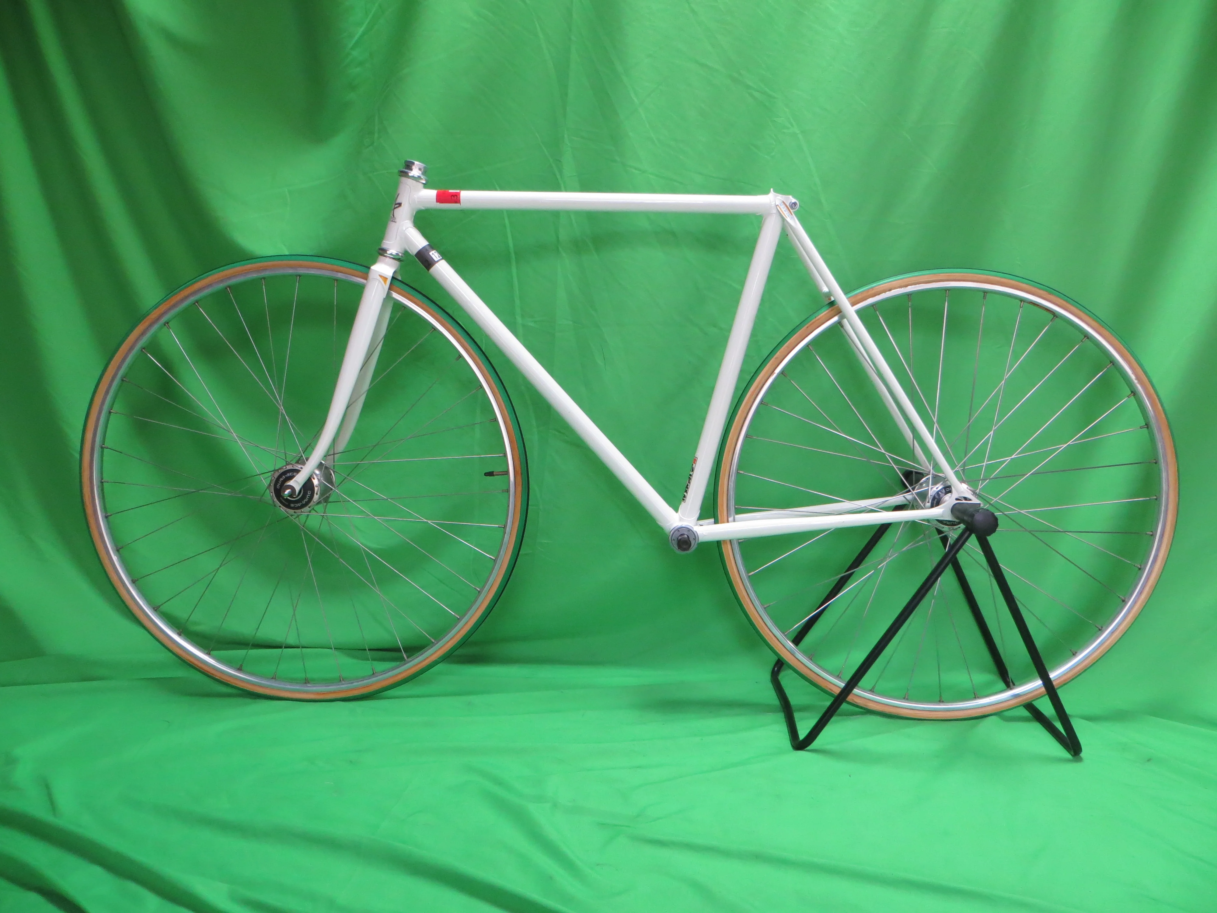 Makino  // White // 50.5cm - Image 16