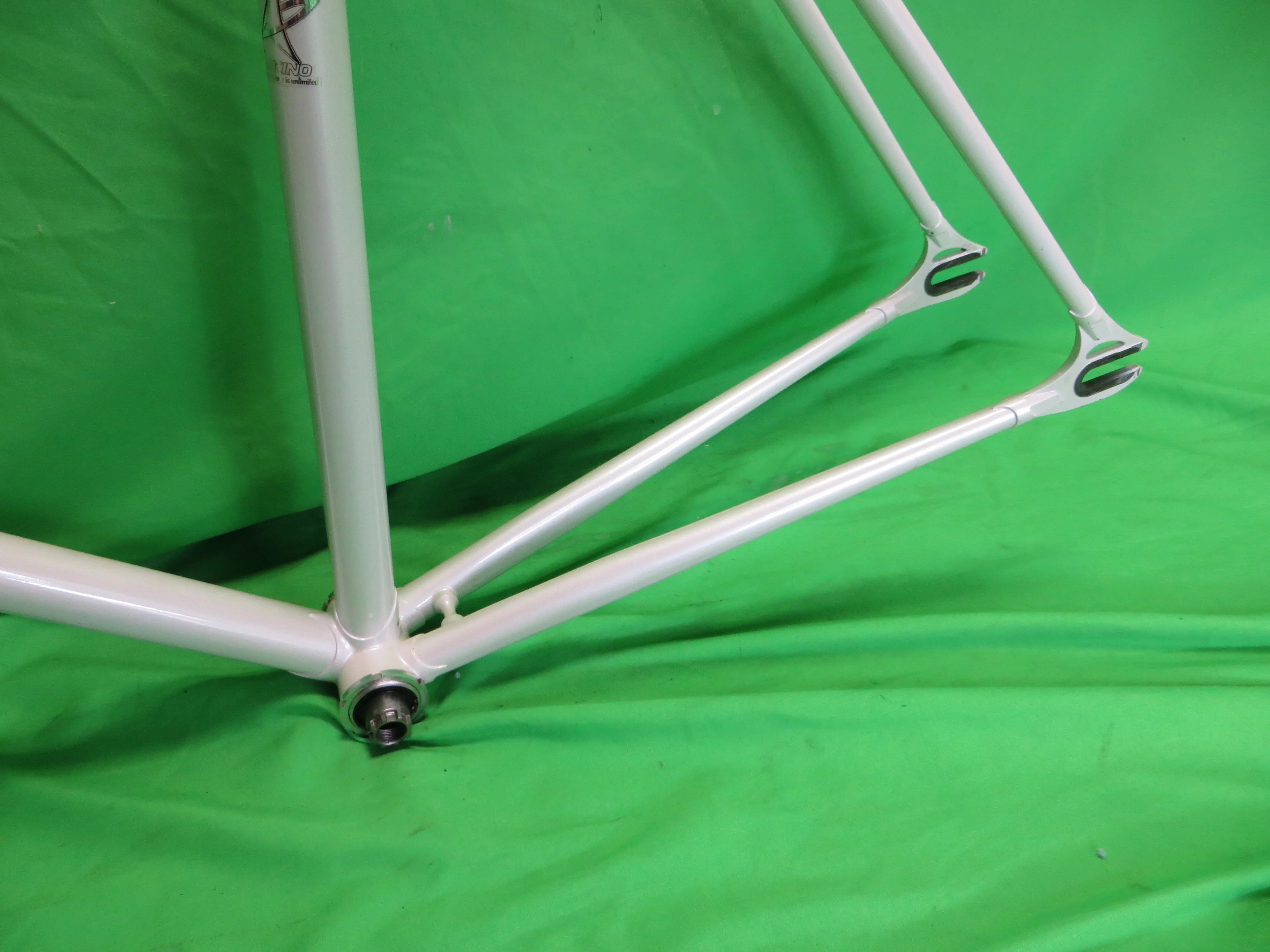 Makino // White // 52cm - Image 7