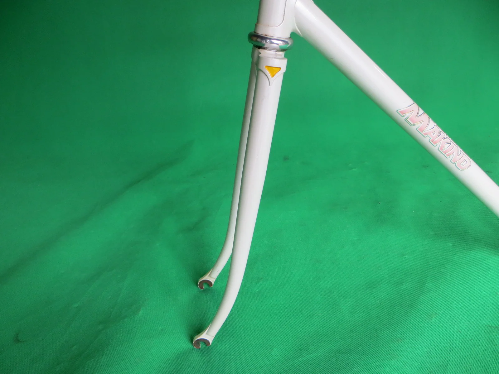 MAKINO // White 2003 // 53cm - Image 3