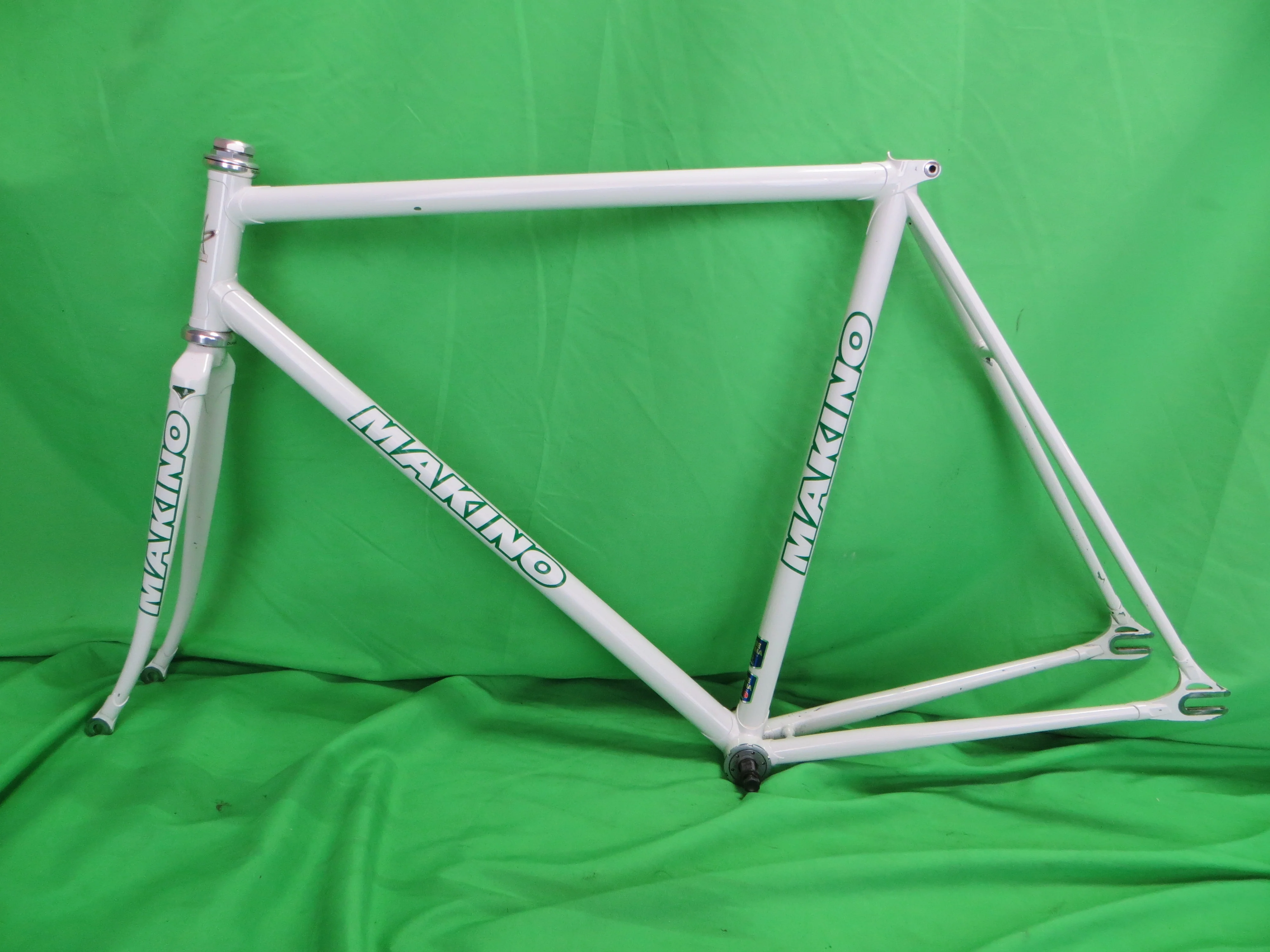 Makino Kaisei Ultima R // White // 55cm