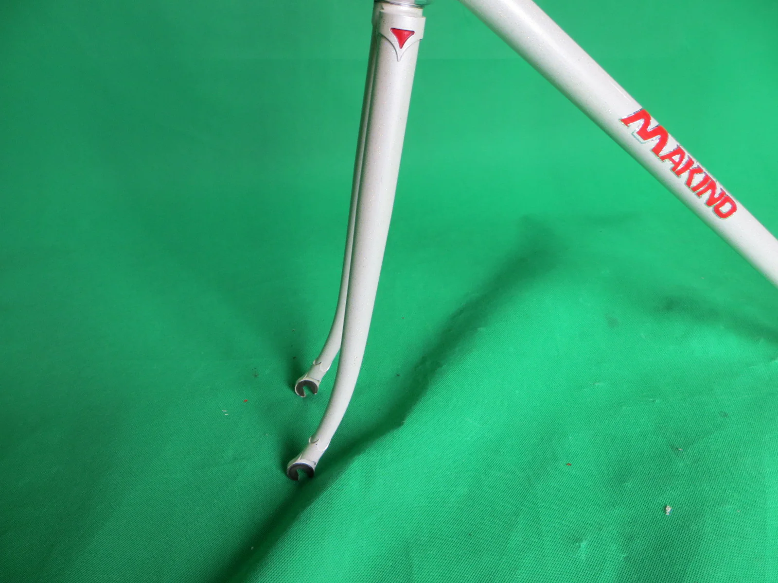 MAKINO // White flake // 53.5cm - Image 4