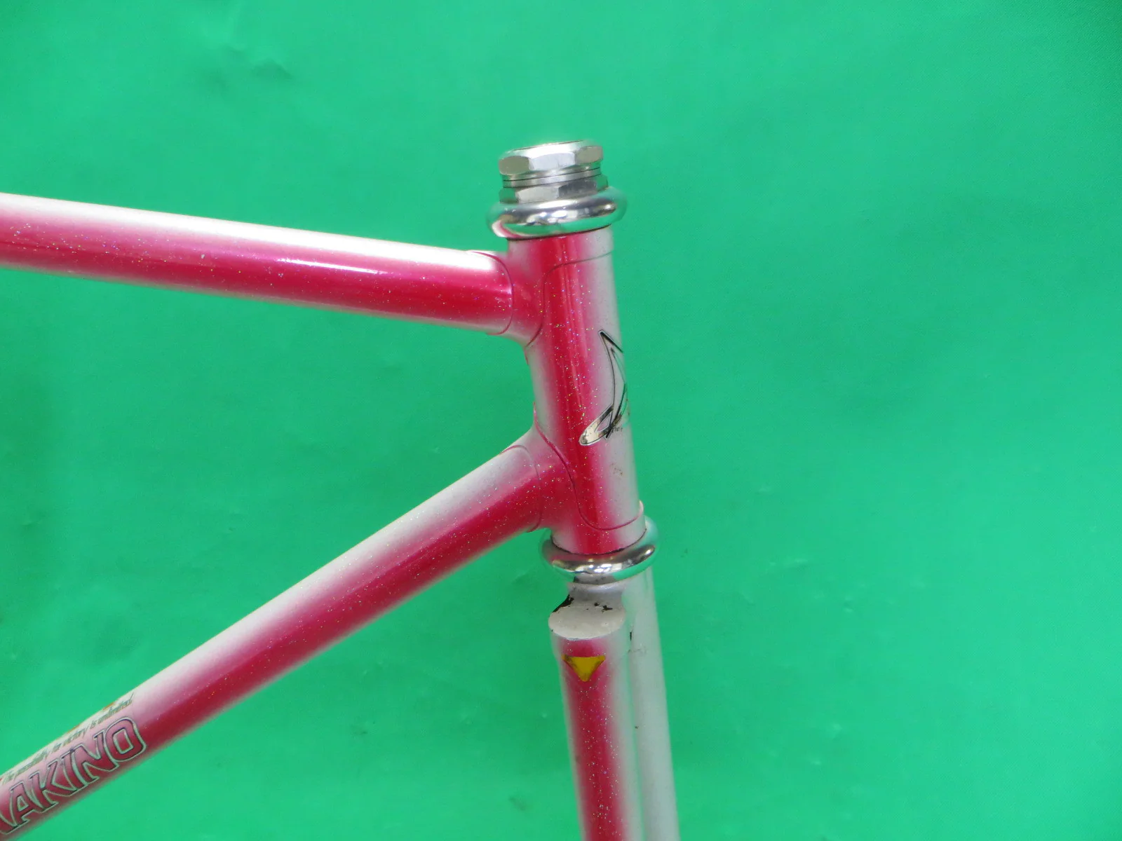 MAKINO // White-red fade with rainbow flake // 50.5cm - Image 10
