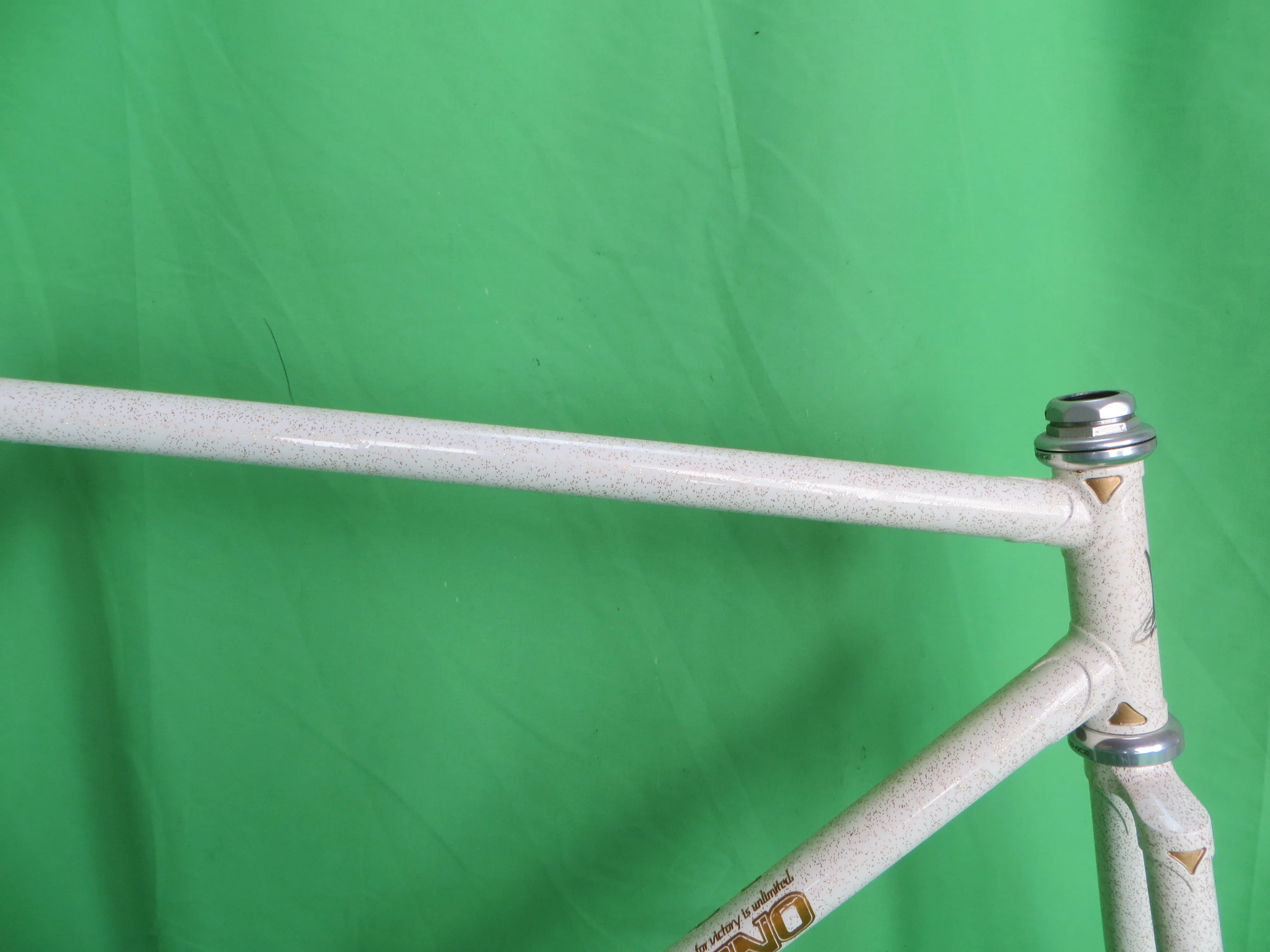 Makino // White with Gold Flake // 52.5cm - Image 11