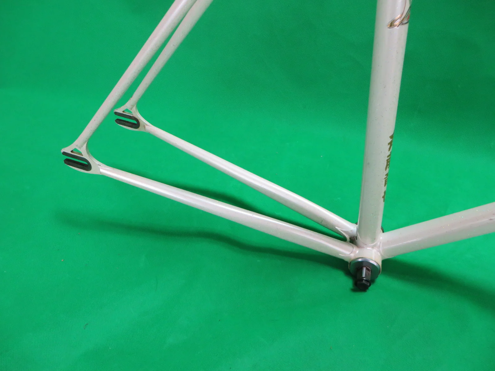 Makino // White with rainbow flake // 51cm - Image 14