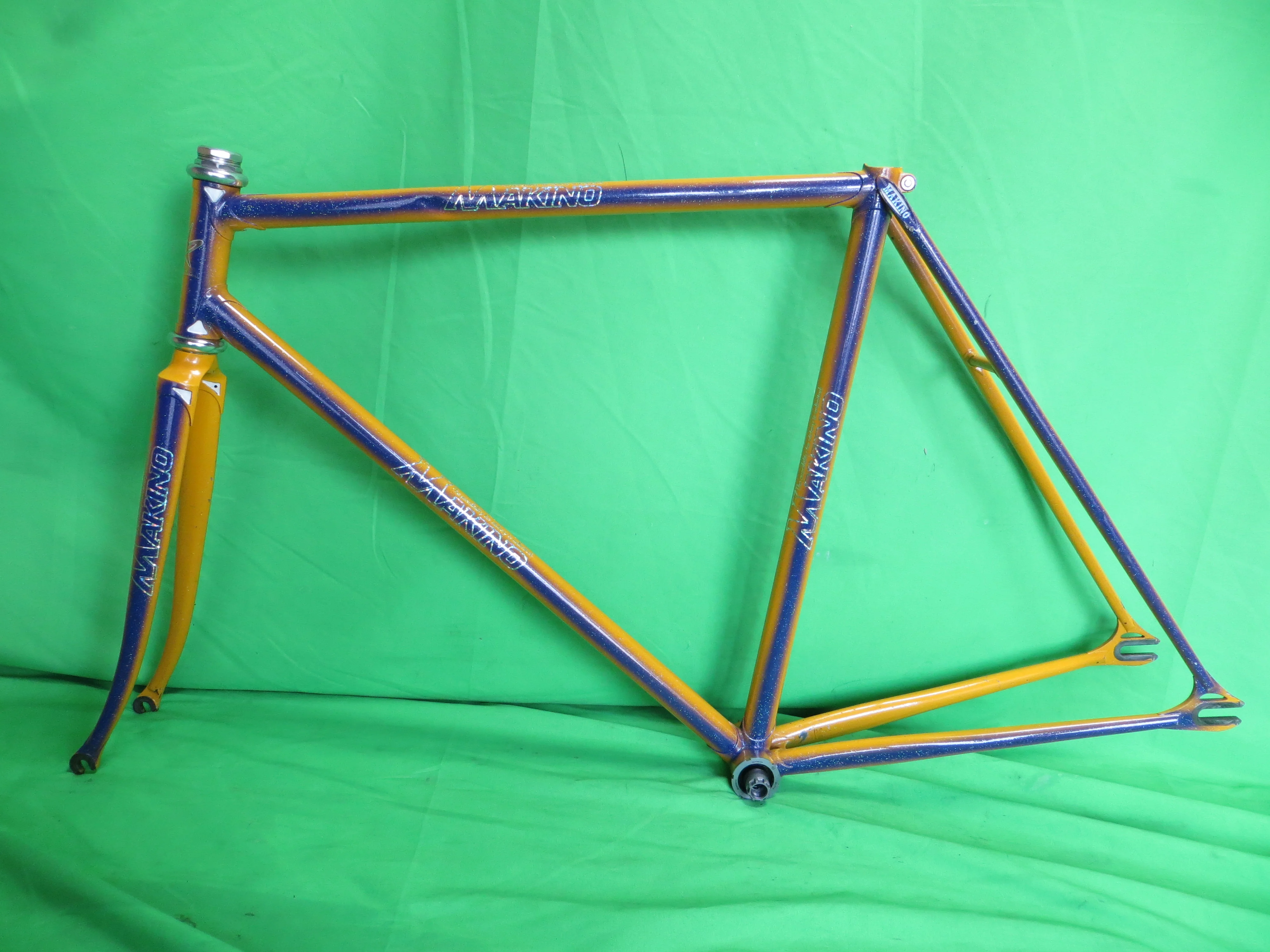 Makino // Yellow Purple Fade with Rainbow Flake // 53cm