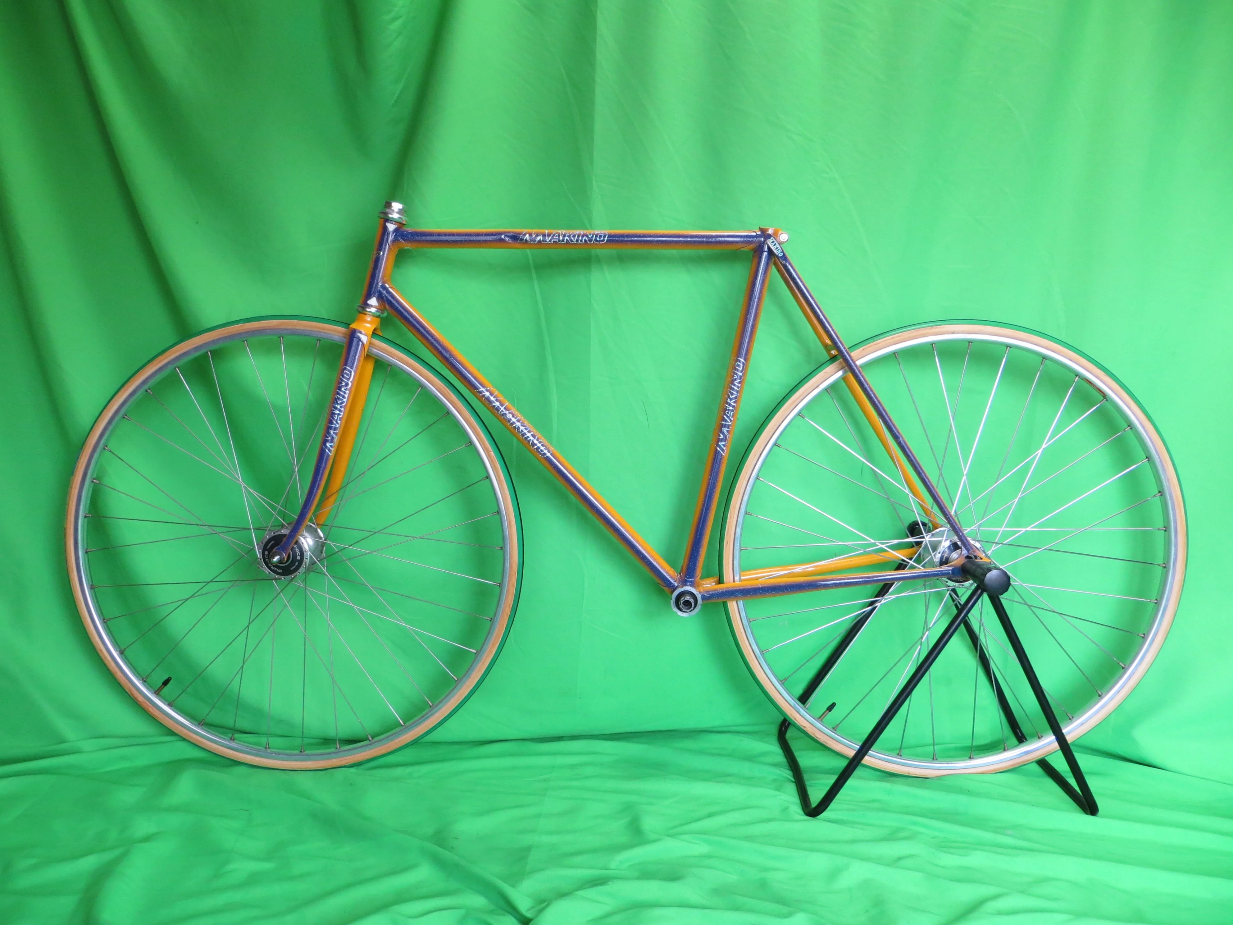 Makino // Yellow Purple Fade with Rainbow Flake // 53cm - Image 18