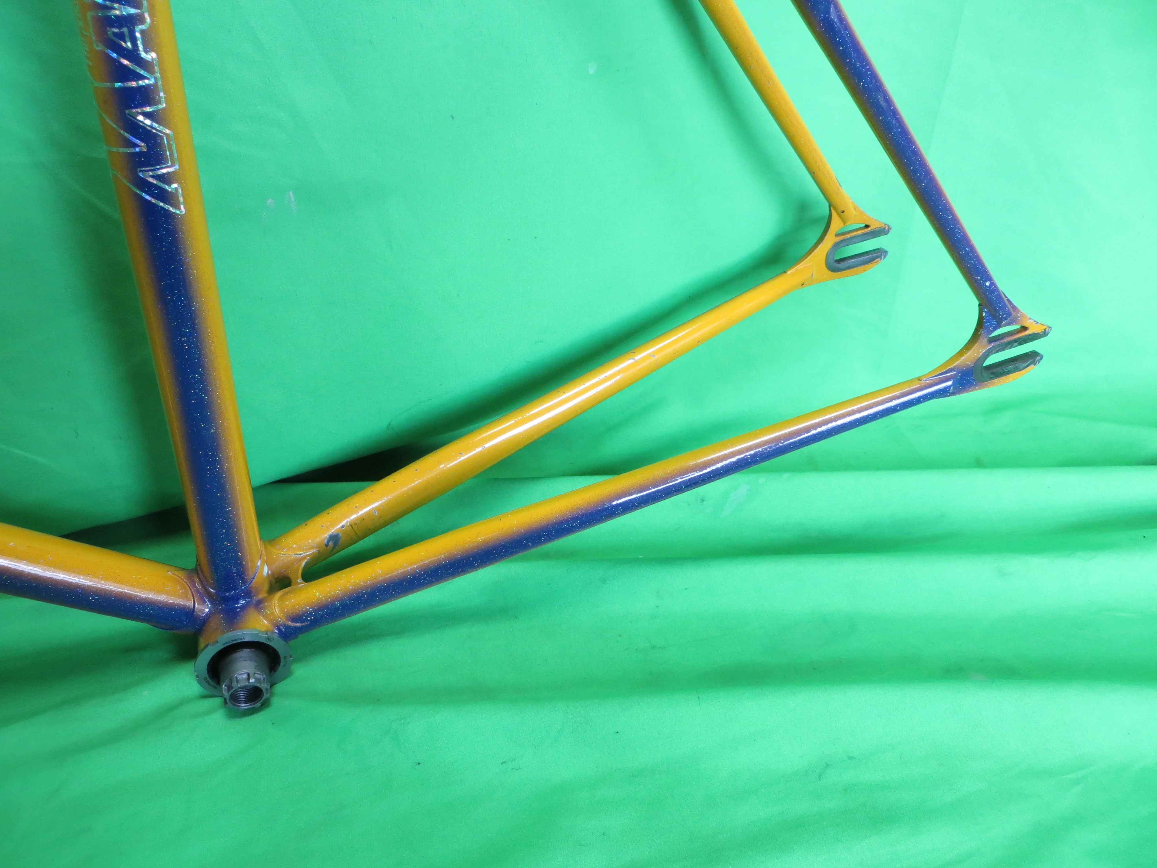 Makino // Yellow Purple Fade with Rainbow Flake // 53cm - Image 8
