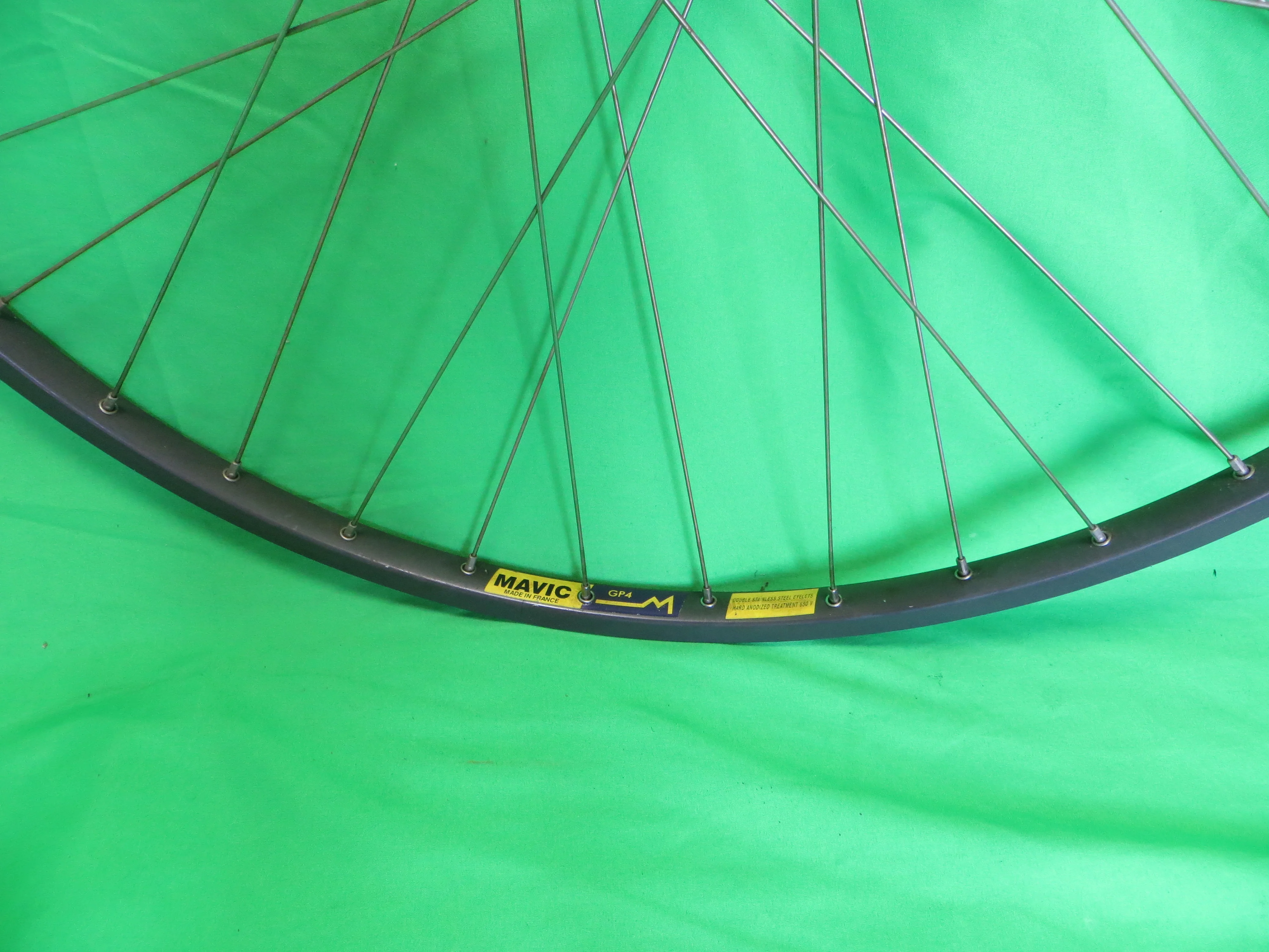 Mavic GP4 700c Tubular 36H  rim, Sansin Professional NJS 100mm/8mm Front Hub (24120106) - Image 3