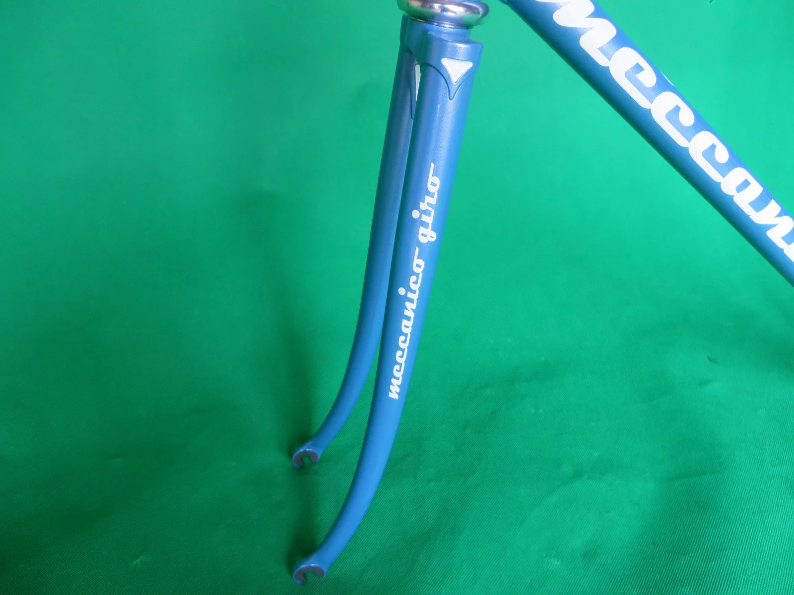 Meccanico Giro Greyish-Blue Factory Refinished {52.5cm} - Image 4