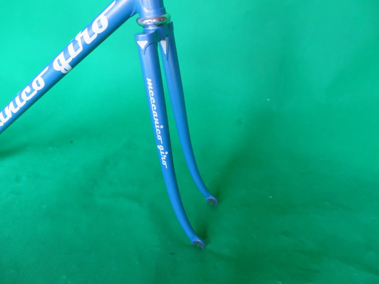 Meccanico Giro Greyish-Blue Factory Refinished {52.5cm} - Image 9