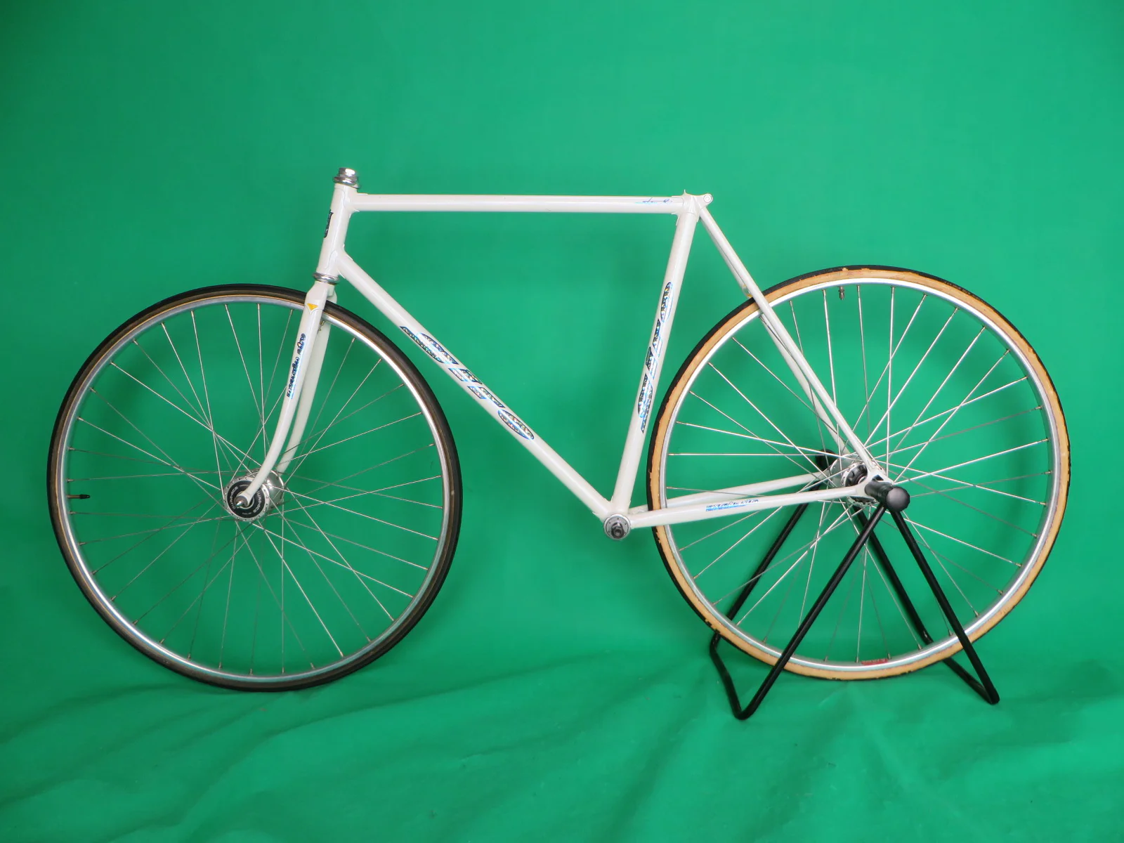 Meccanico Giro // White // 52.5cm - Image 16