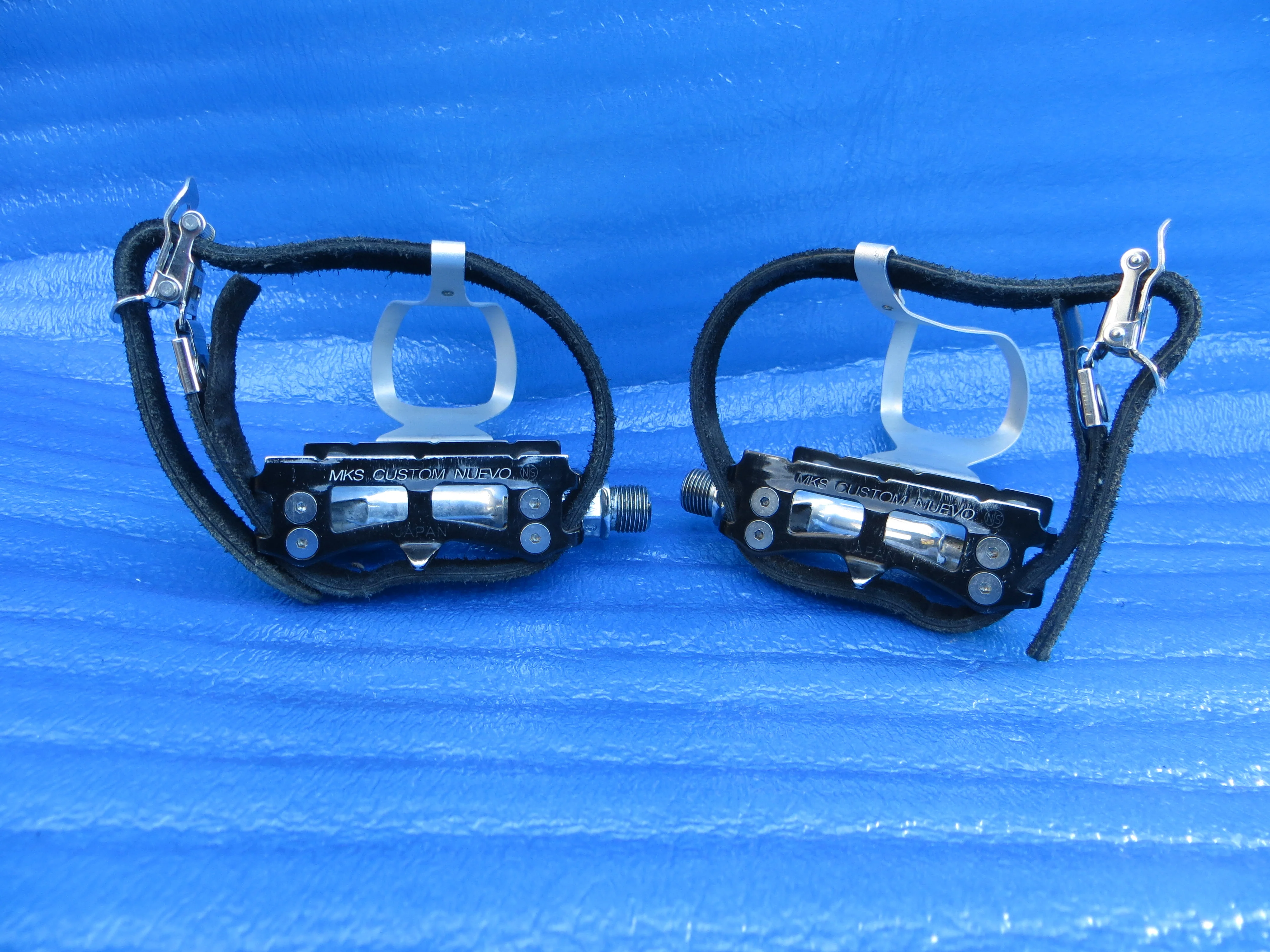 MKS Custom Nuevo NJS Pedals , MKS NJS M-size AA Clips and MKS Fit-alfa NJS Toe Straps (26011016)