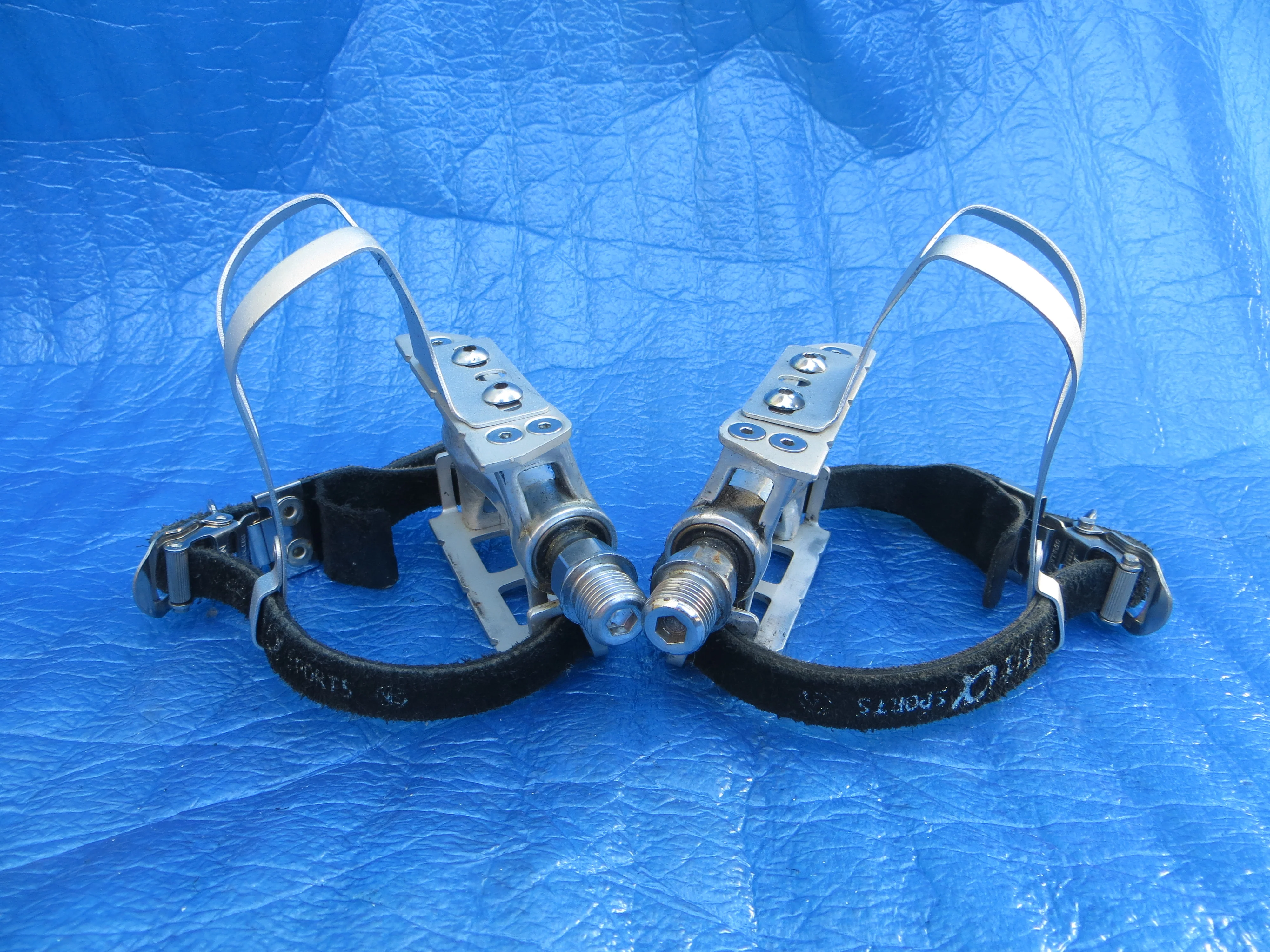 MKS Royal Nuevo NJS Pedals , MKS AA S-size NJS Clips and MKS Fit-α Sports NJS Toe Straps (25120114) - Image 5