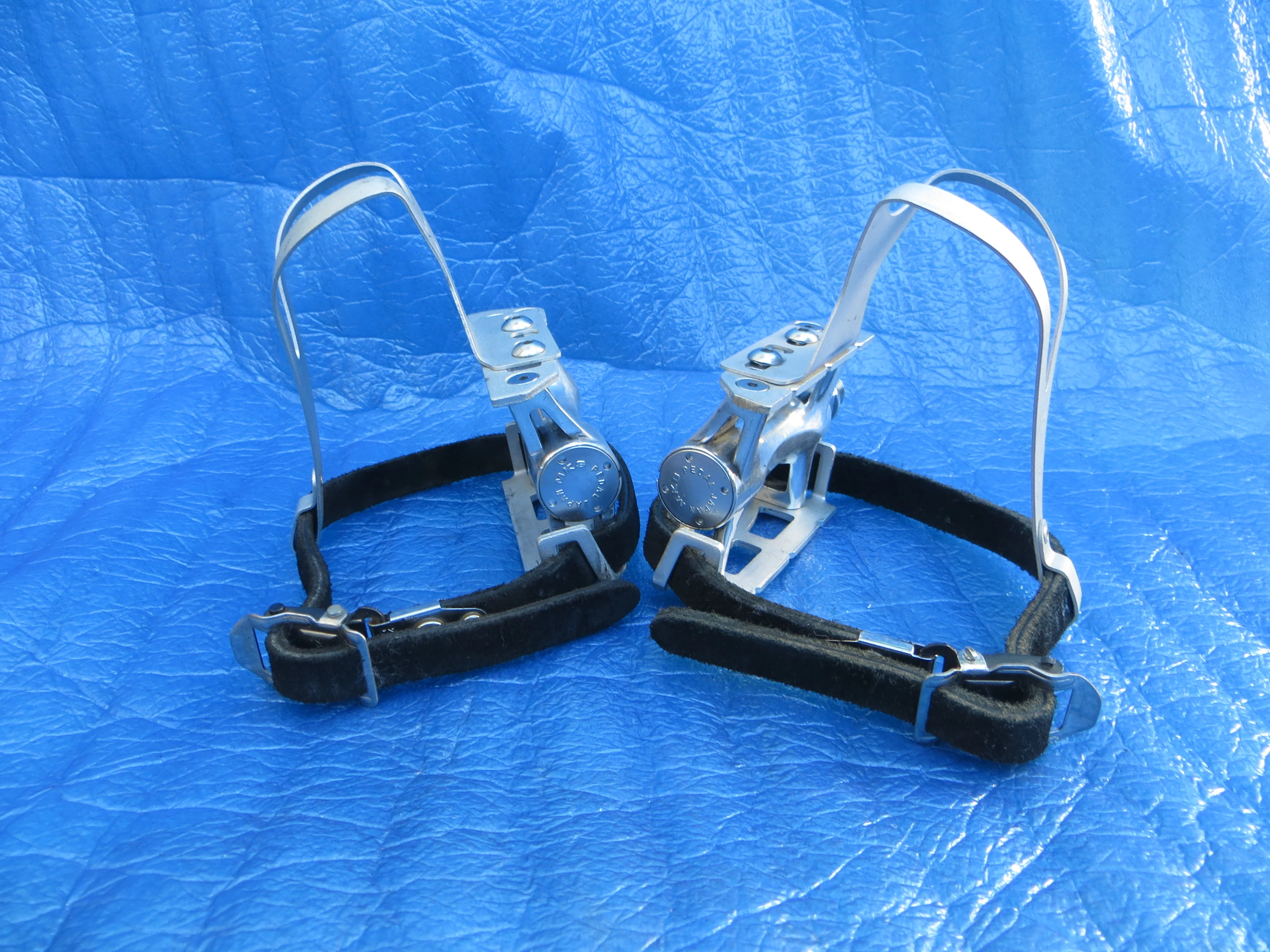 MKS Royal Nuevo NJS Pedals , MKS NJS M-size AA Clips and Toshi NJS Toe Straps (25120708) - Image 4