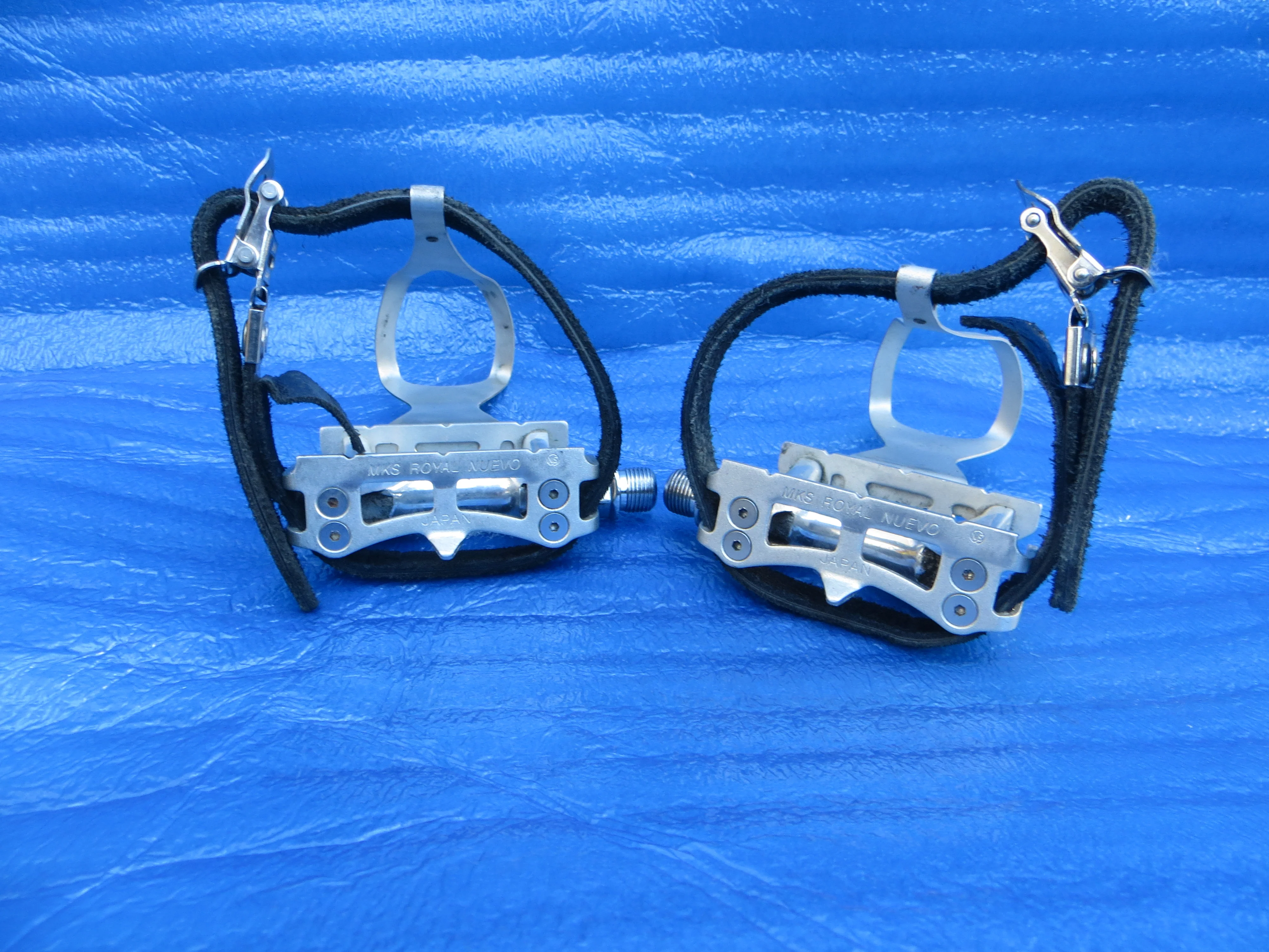 MKS Royal Nuevo NJS Pedals , MKS NJS M-size AA Clips and Toshi NJS Toe Straps (26011306)