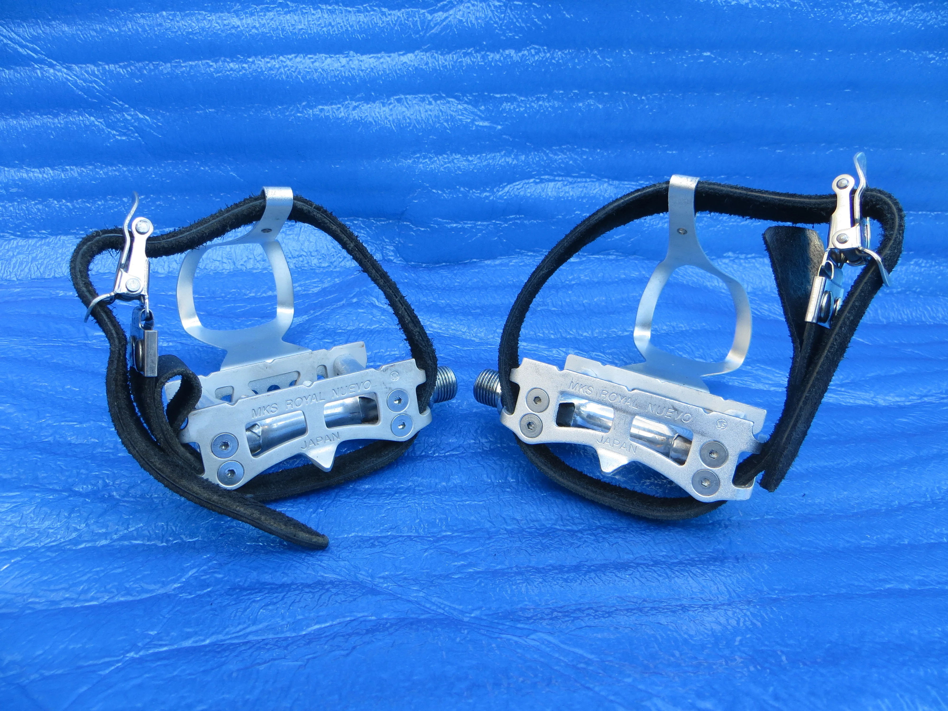 MKS Royal Nuevo NJS Pedals , MKS NJS M-size AA Clips and Toshi NJS Toe Straps (26011307)