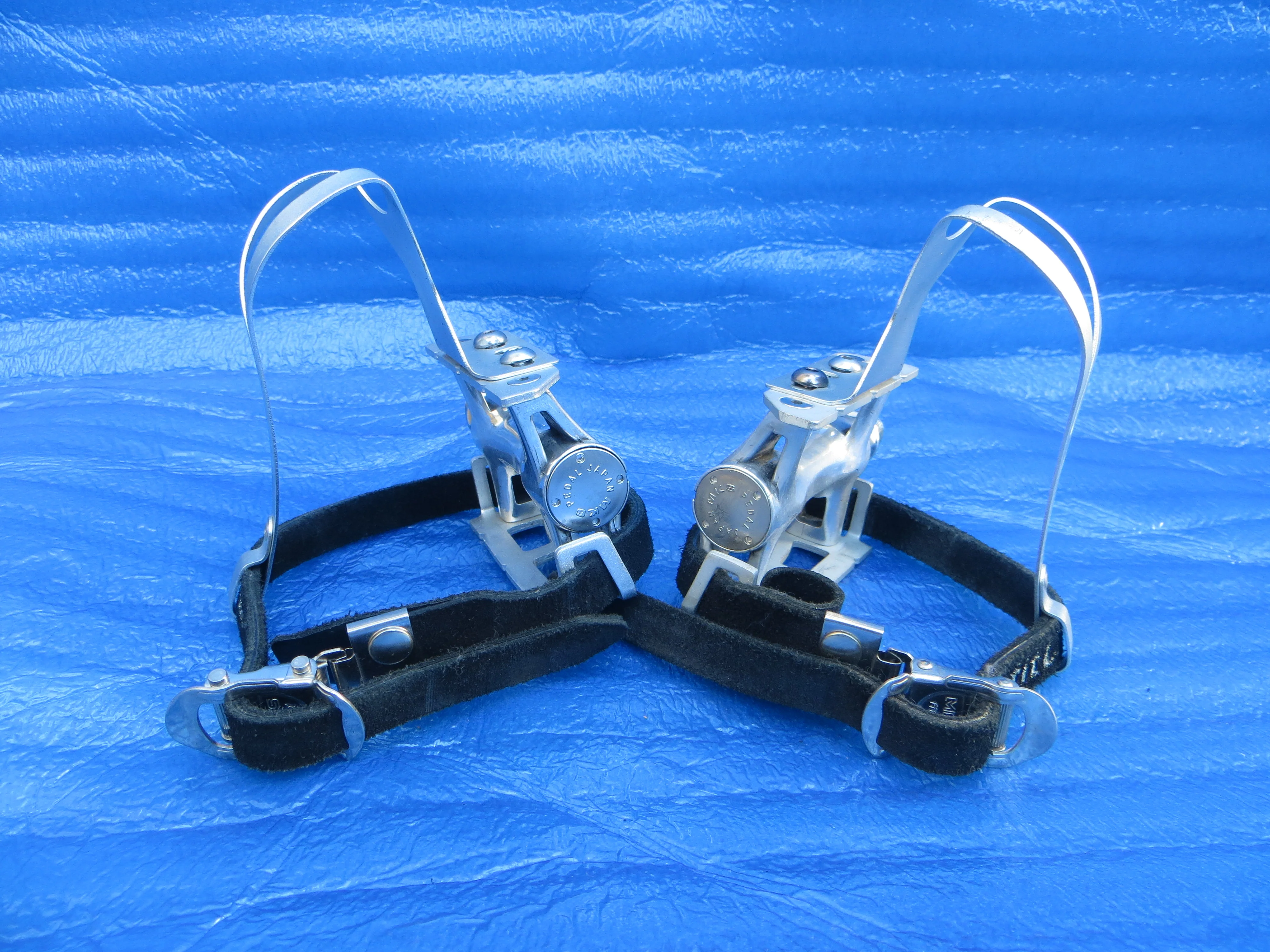 MKS Royal Nuevo NJS Pedals , MKS NJS M-size AA Clips and Toshi NJS Toe Straps (26011307) - Image 4