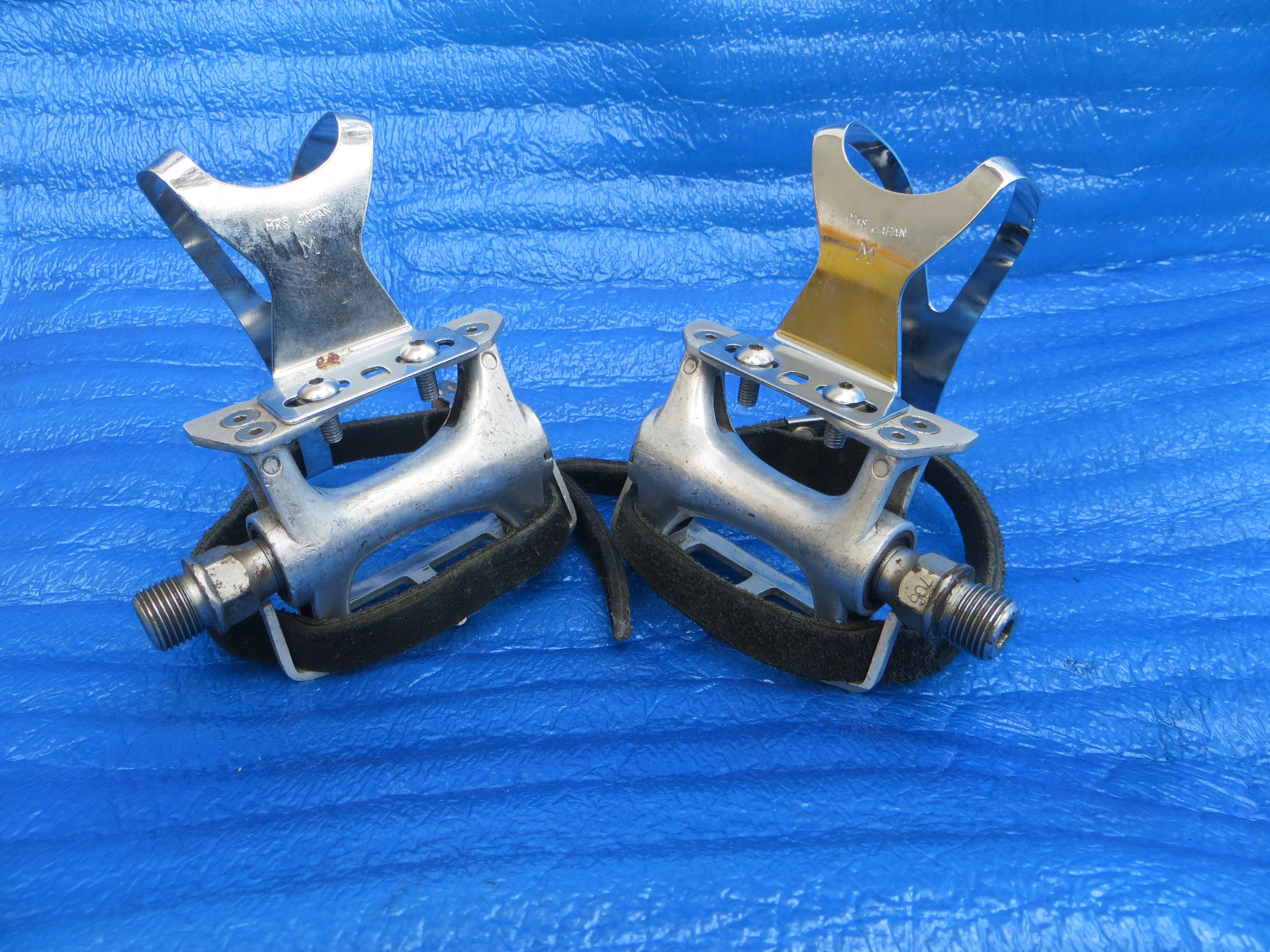 MKS Royal Nuevo NJS Pedals , MKS NJS M-size Steel Clips and MKS Fit-α Sports NJS Toe Straps (26022403) - Image 3