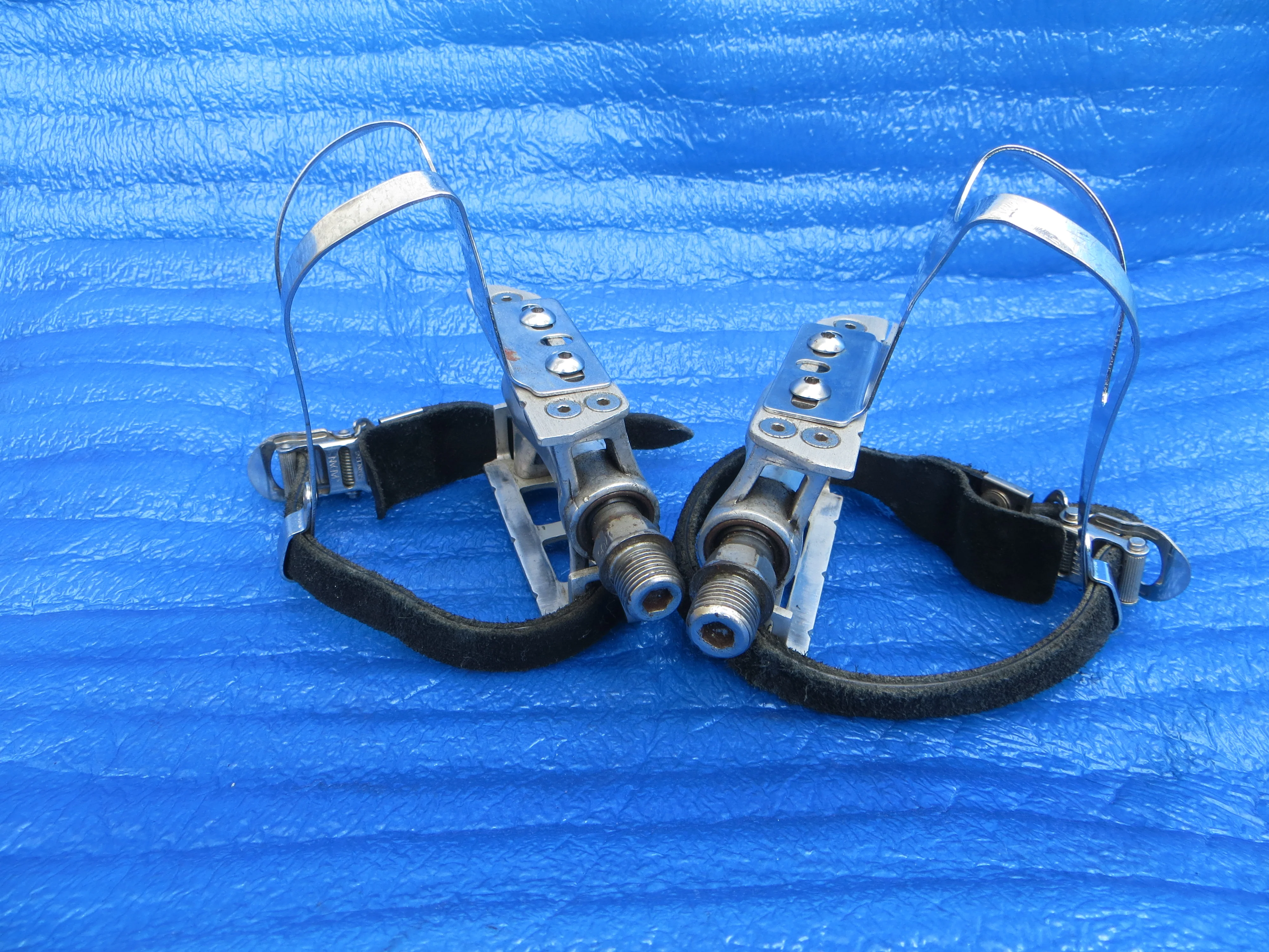 MKS Royal Nuevo NJS Pedals , MKS NJS M-size Steel Clips and MKS Fit-α Sports NJS Toe Straps (26022403) - Image 5