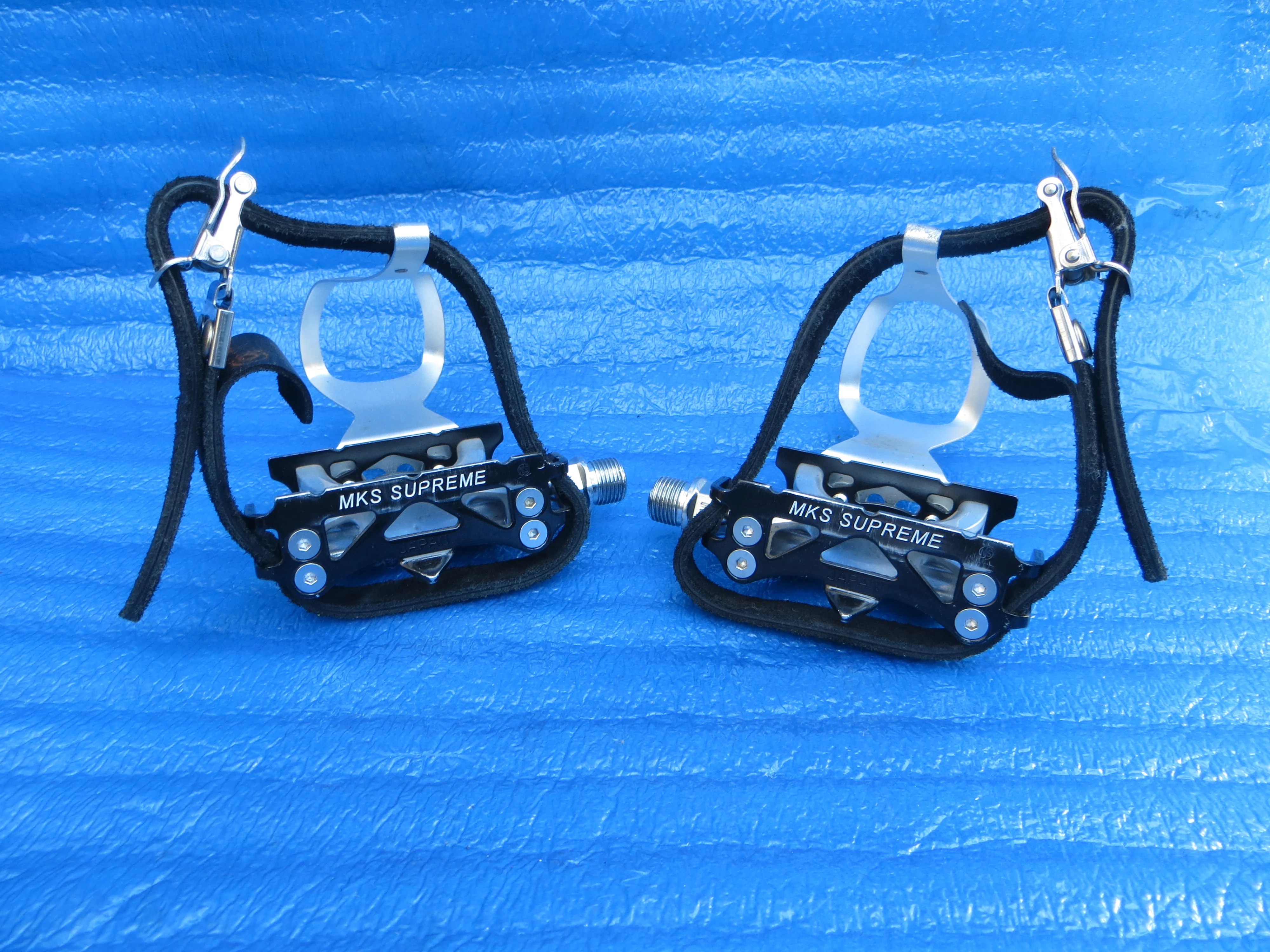 MKS Supreme NJS Pedals , MKS AA M-size NJS Clips and MKS Fit-α Sports NJS Toe Straps (26022317)