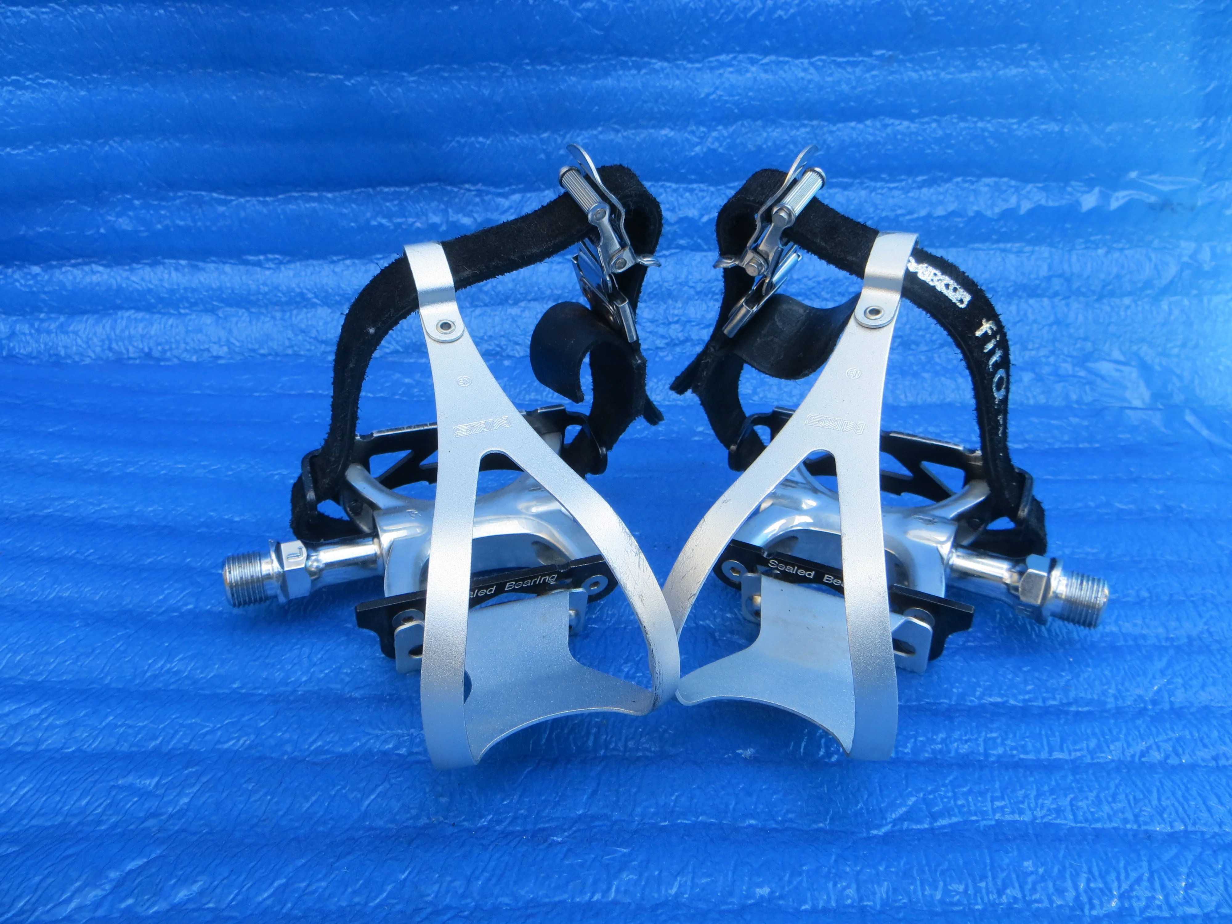 MKS Supreme NJS Pedals , MKS AA M-size NJS Clips and MKS Fit-α Sports NJS Toe Straps (26022317) - Image 2