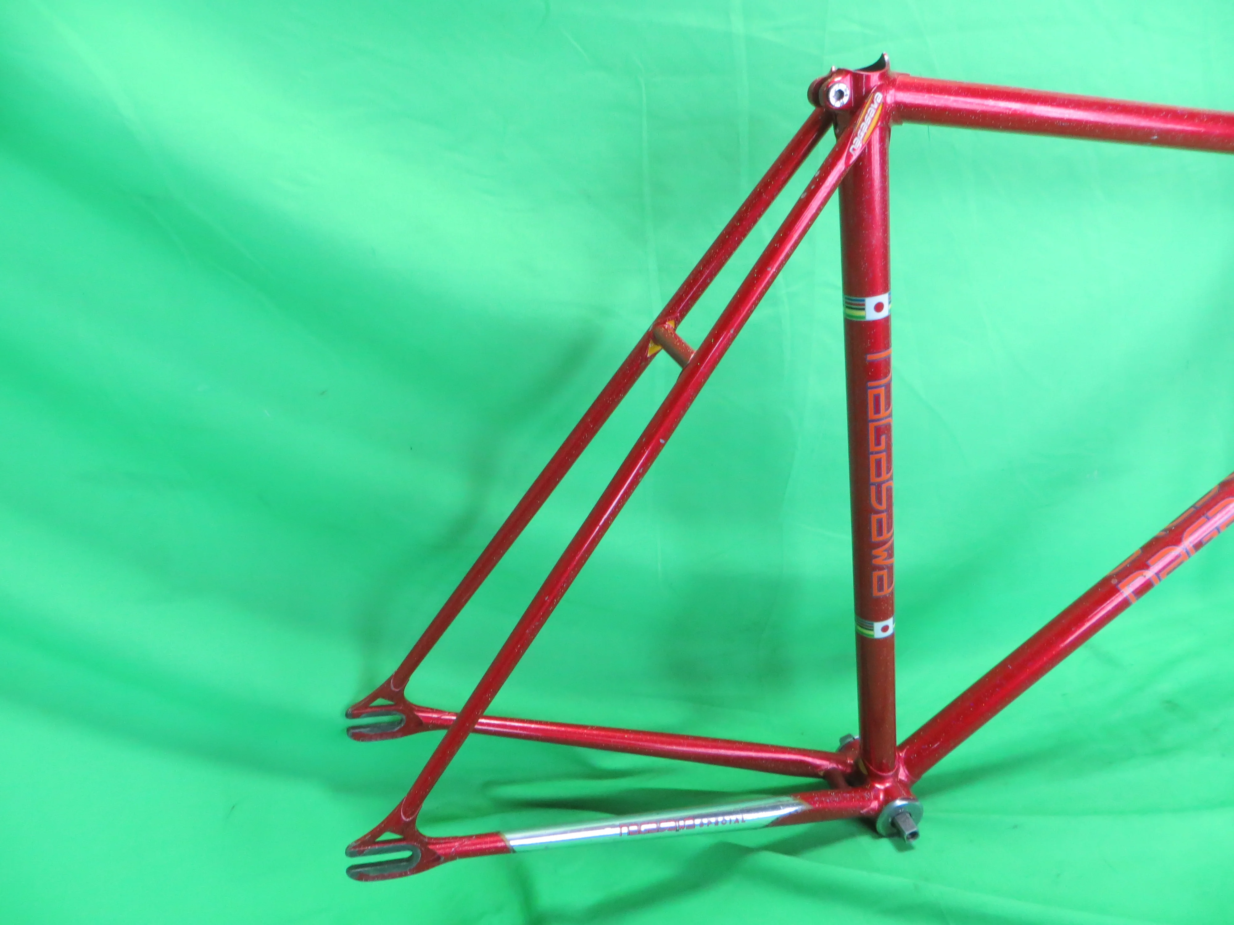 Nagasawa // Red Metallic with rainbow flake // 54.5cm #2 - Image 15