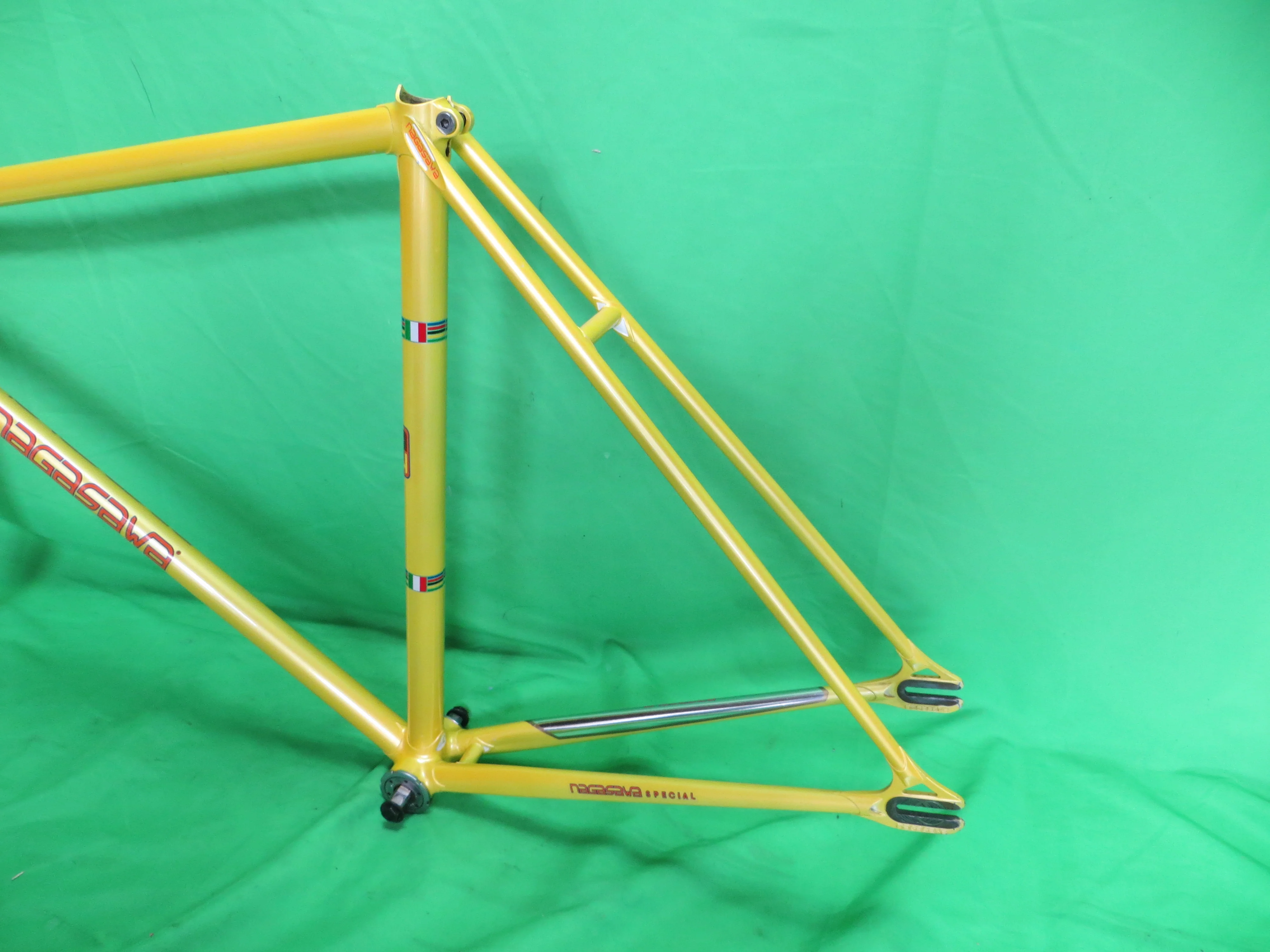 Nagasawa // Yellow Metallic // 51.5cm - Image 8