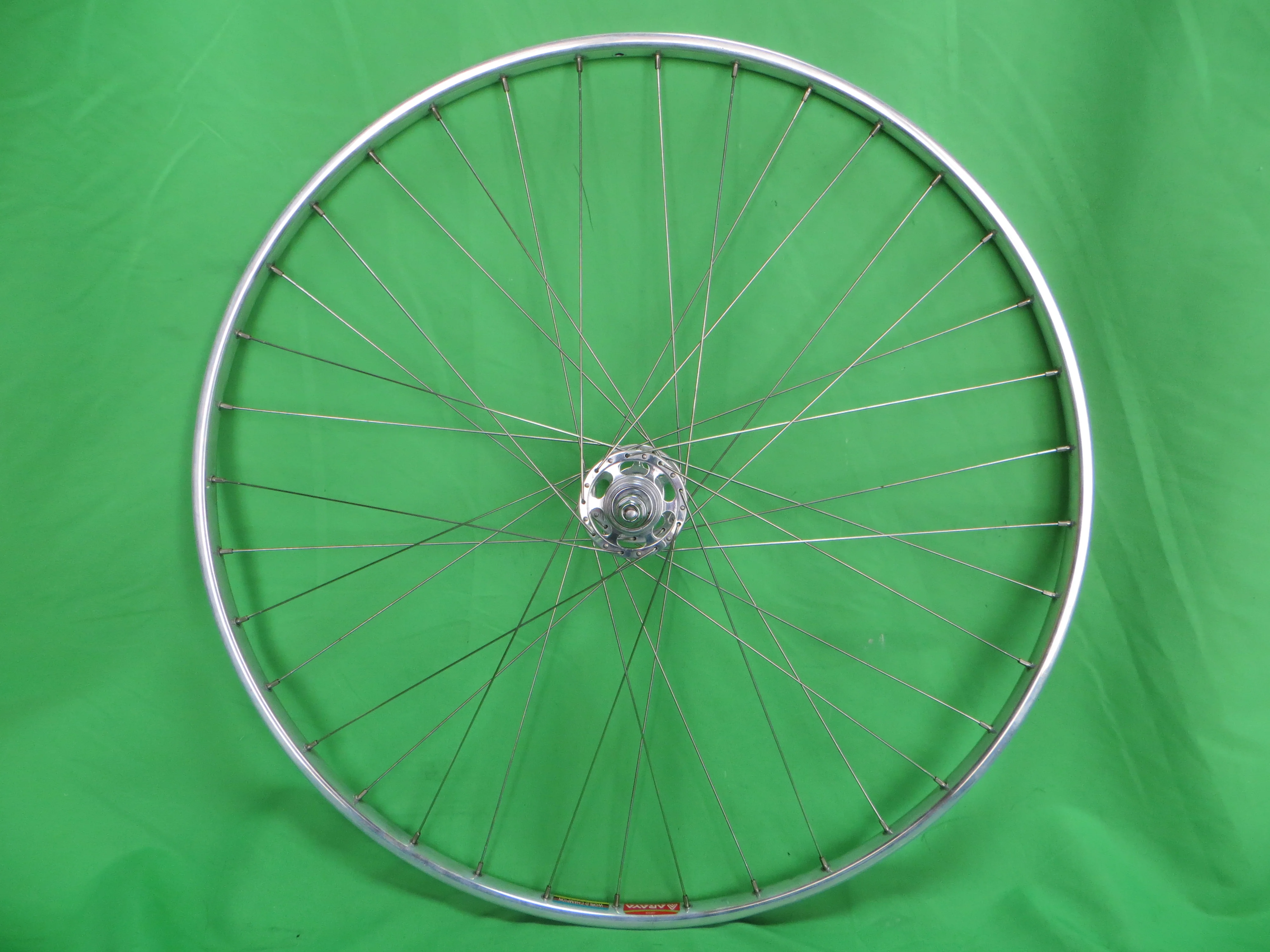 Never Used Araya Gold World Champion 16B NJS 700c Tubular Rim, SunShine Professional 36H 110mm NJS Rear Hub (25111802) - Image 5